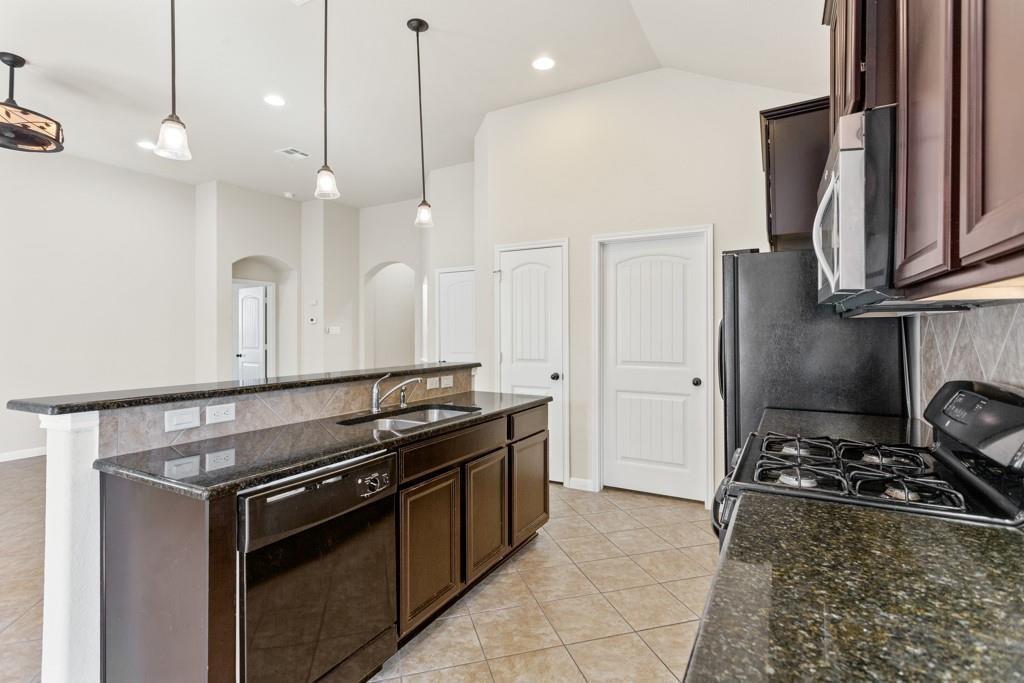 12508 Jen Ln Property Photo 6