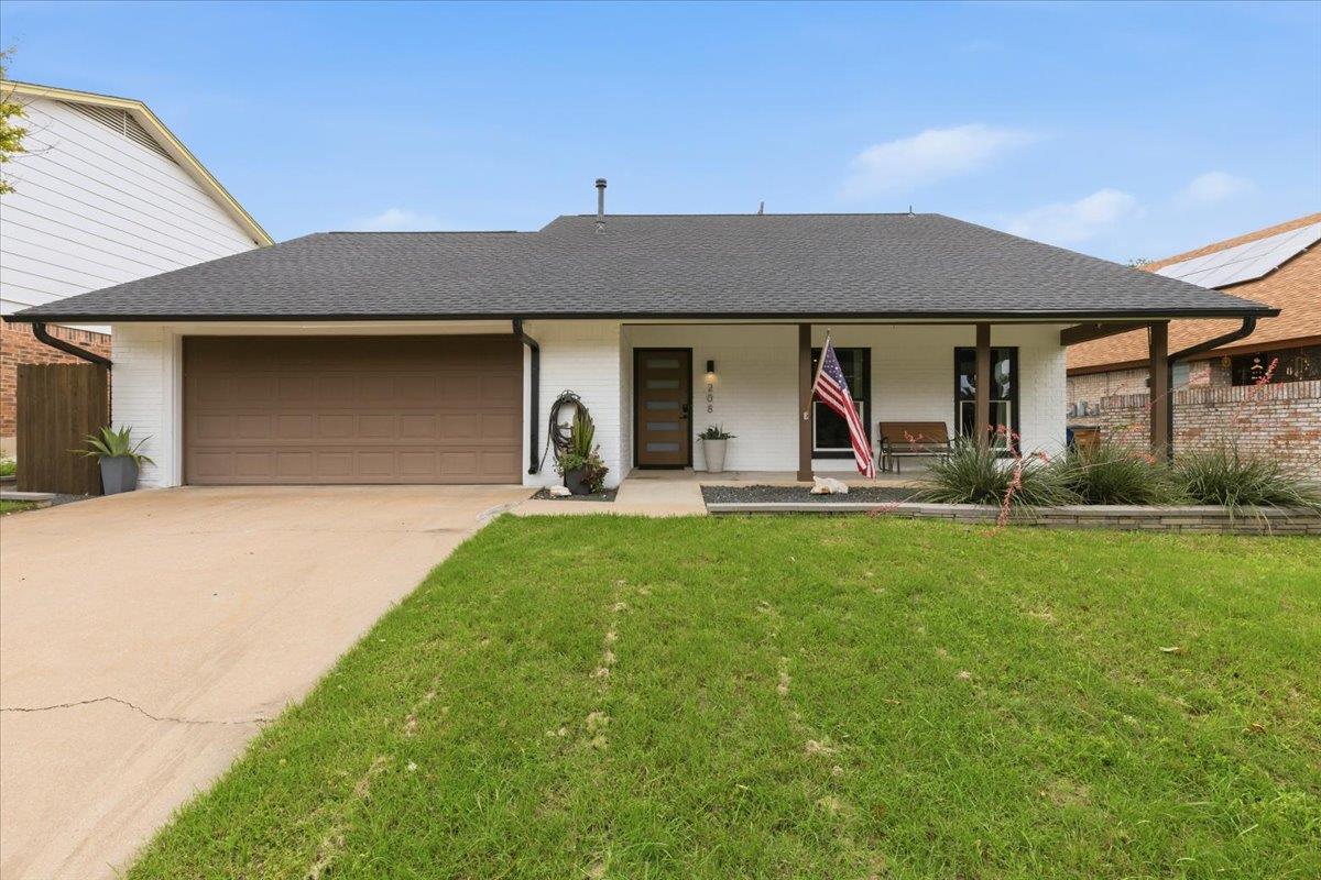 208 Skyloop Dr Property Photo 24