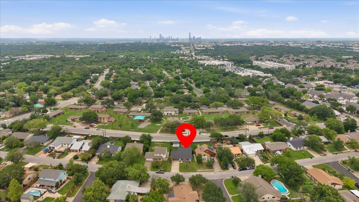 208 Skyloop Dr Property Photo 31