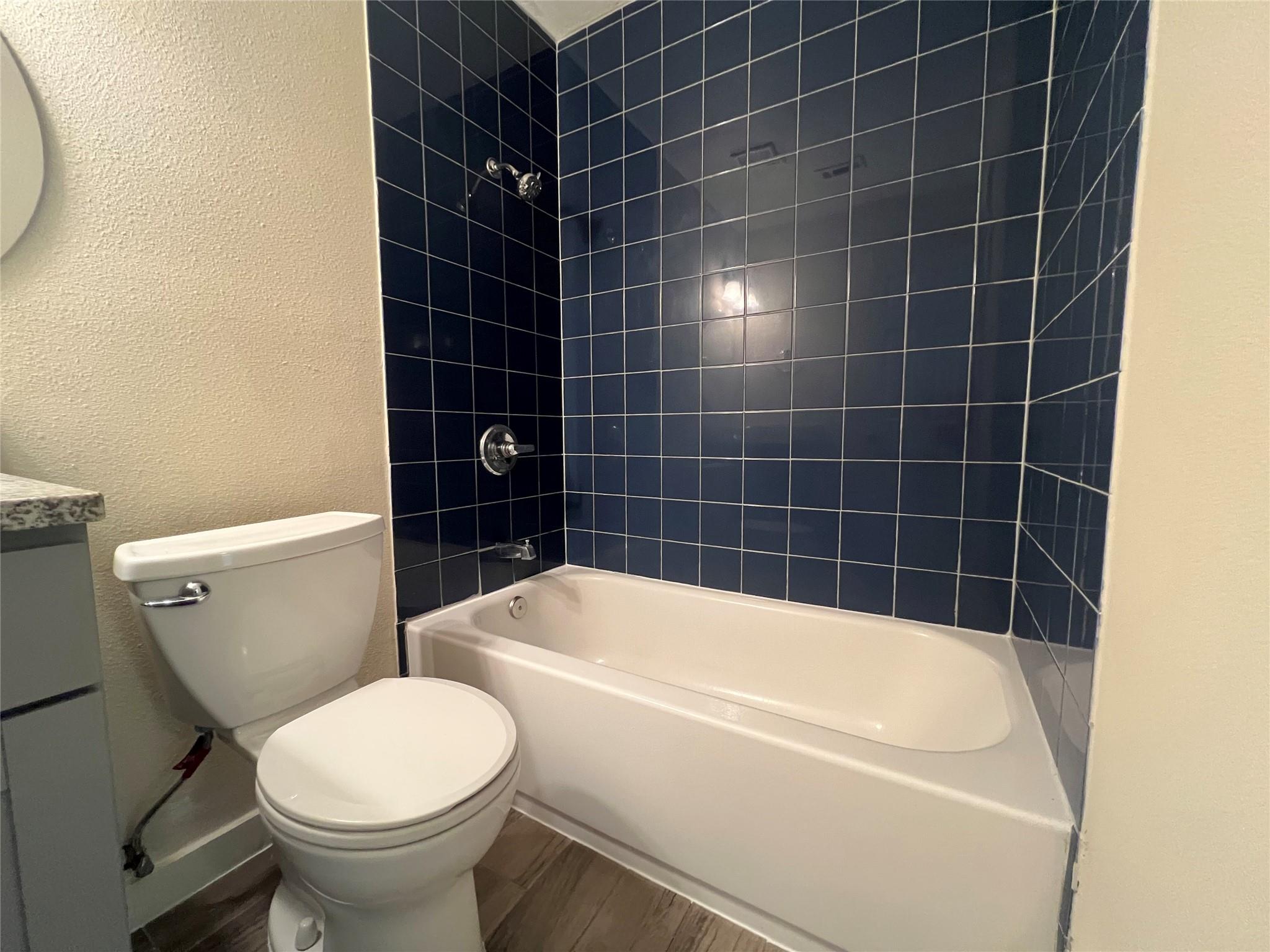 1310 Torres St Property Photo 20