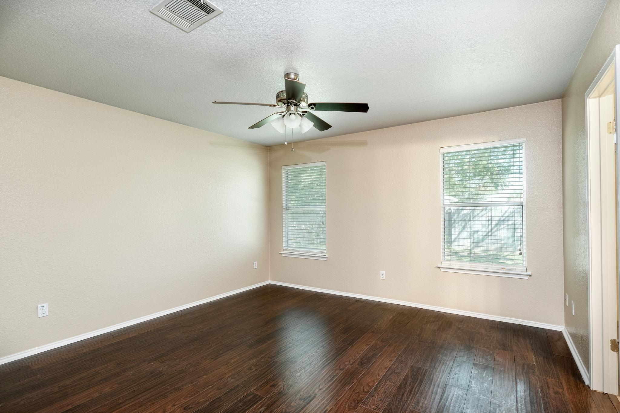 124 Hunter Rex Way Property Photo 6