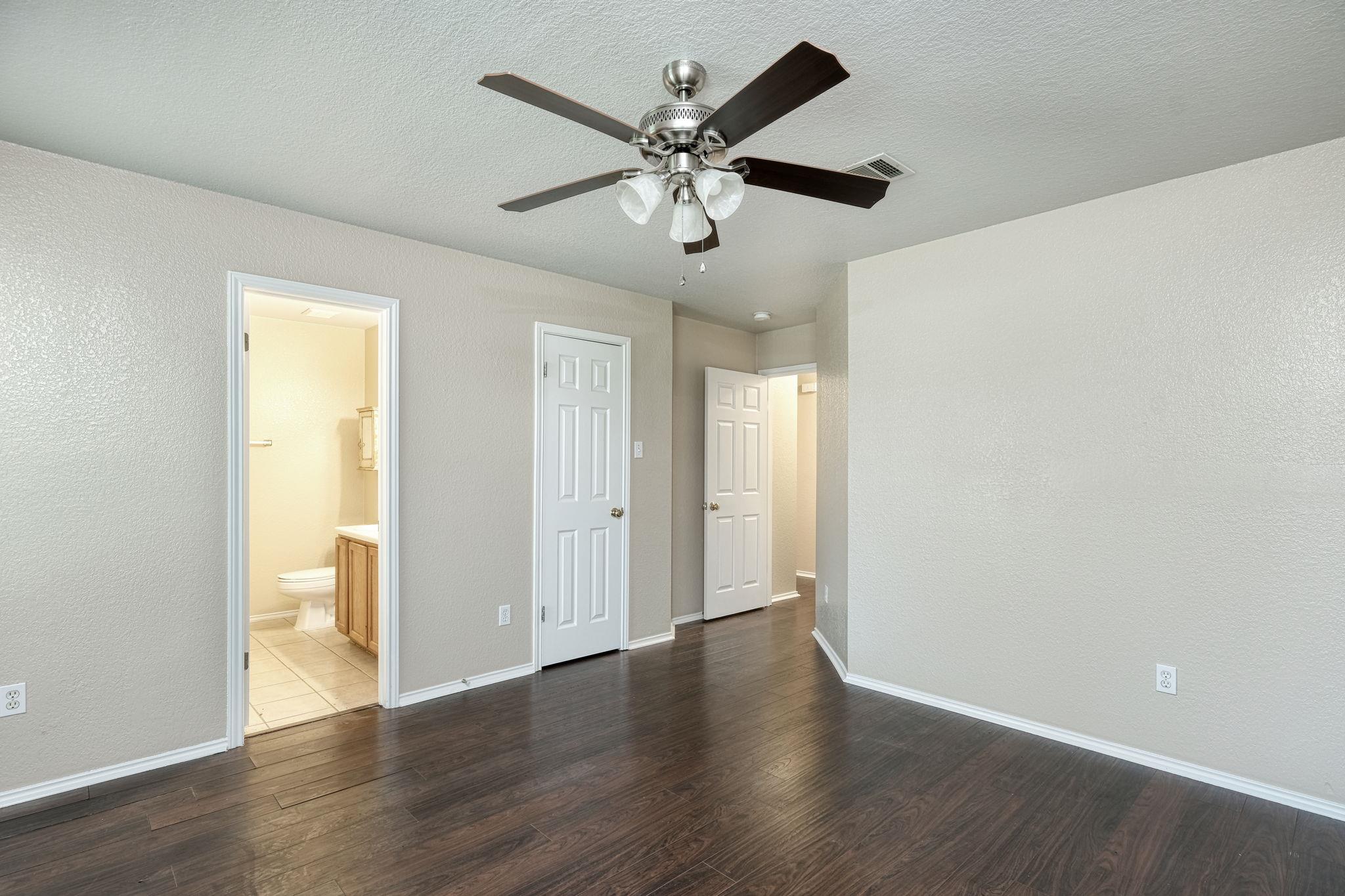124 Hunter Rex Way Property Photo 7