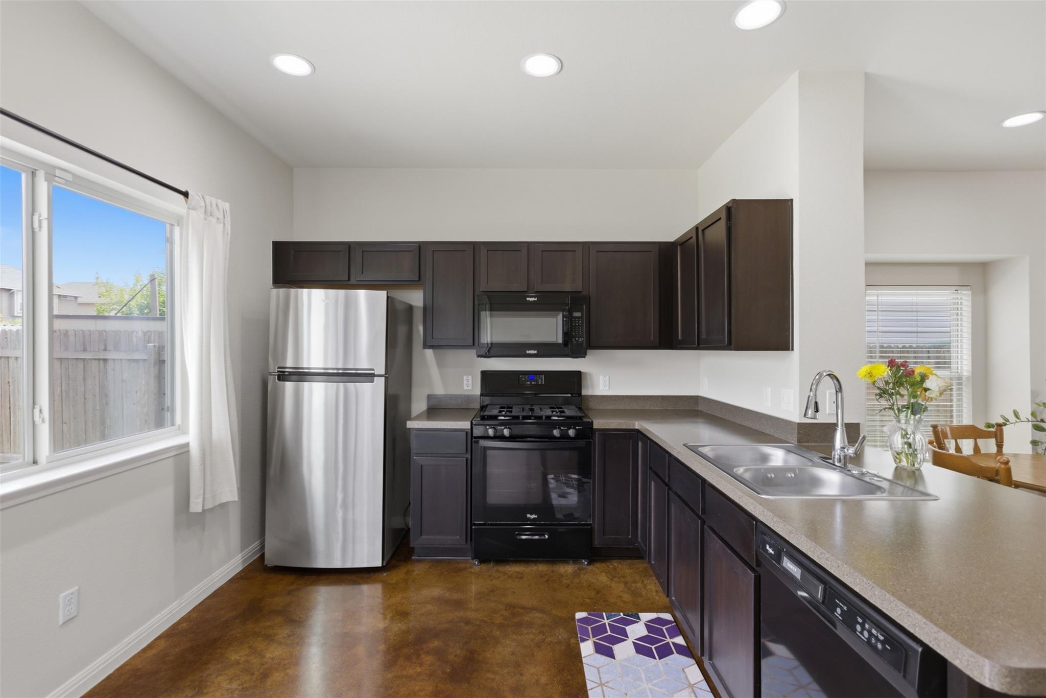 4521 Graceful Ln #469 Property Photo 6