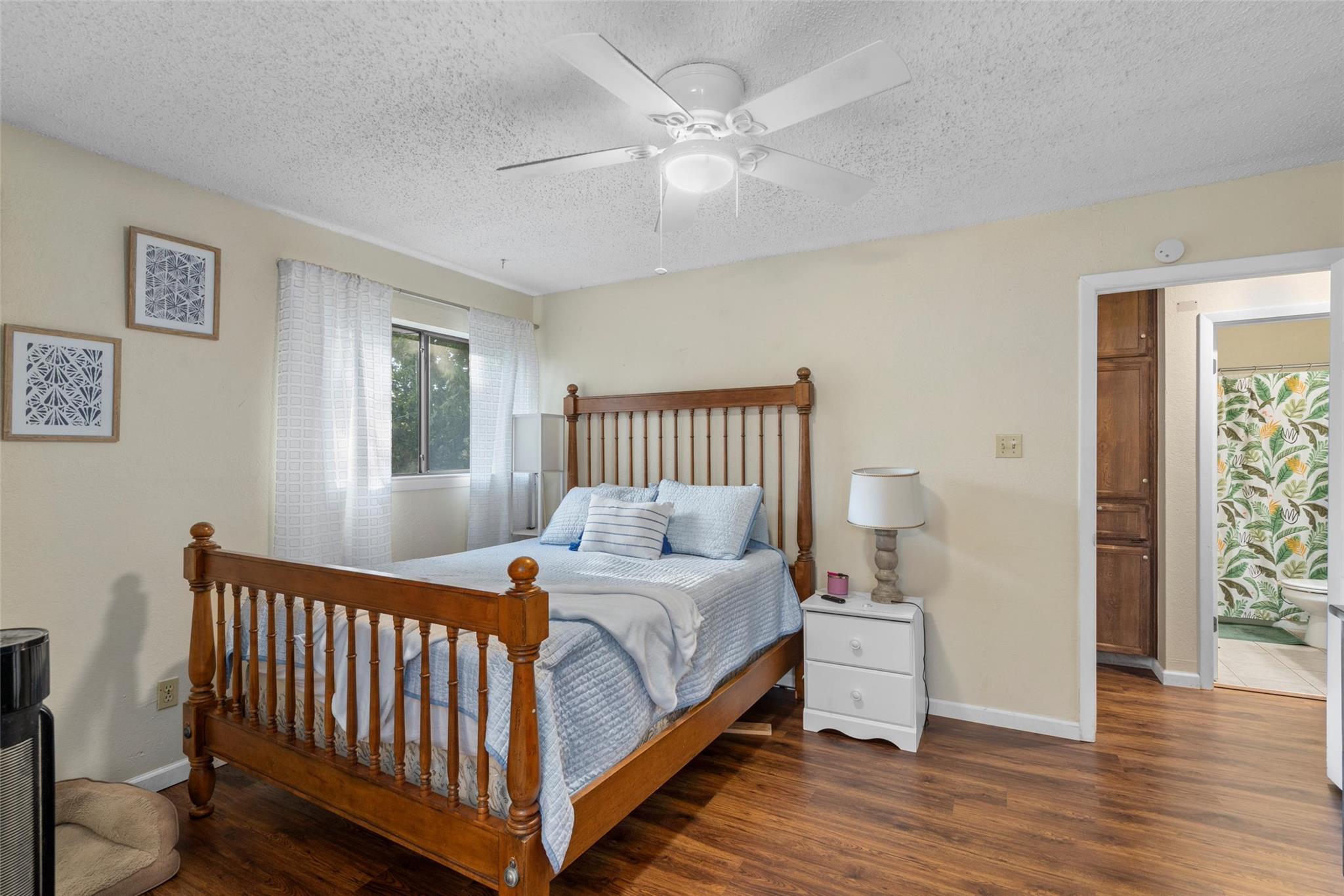 6492 Hart Ln Property Photo 16