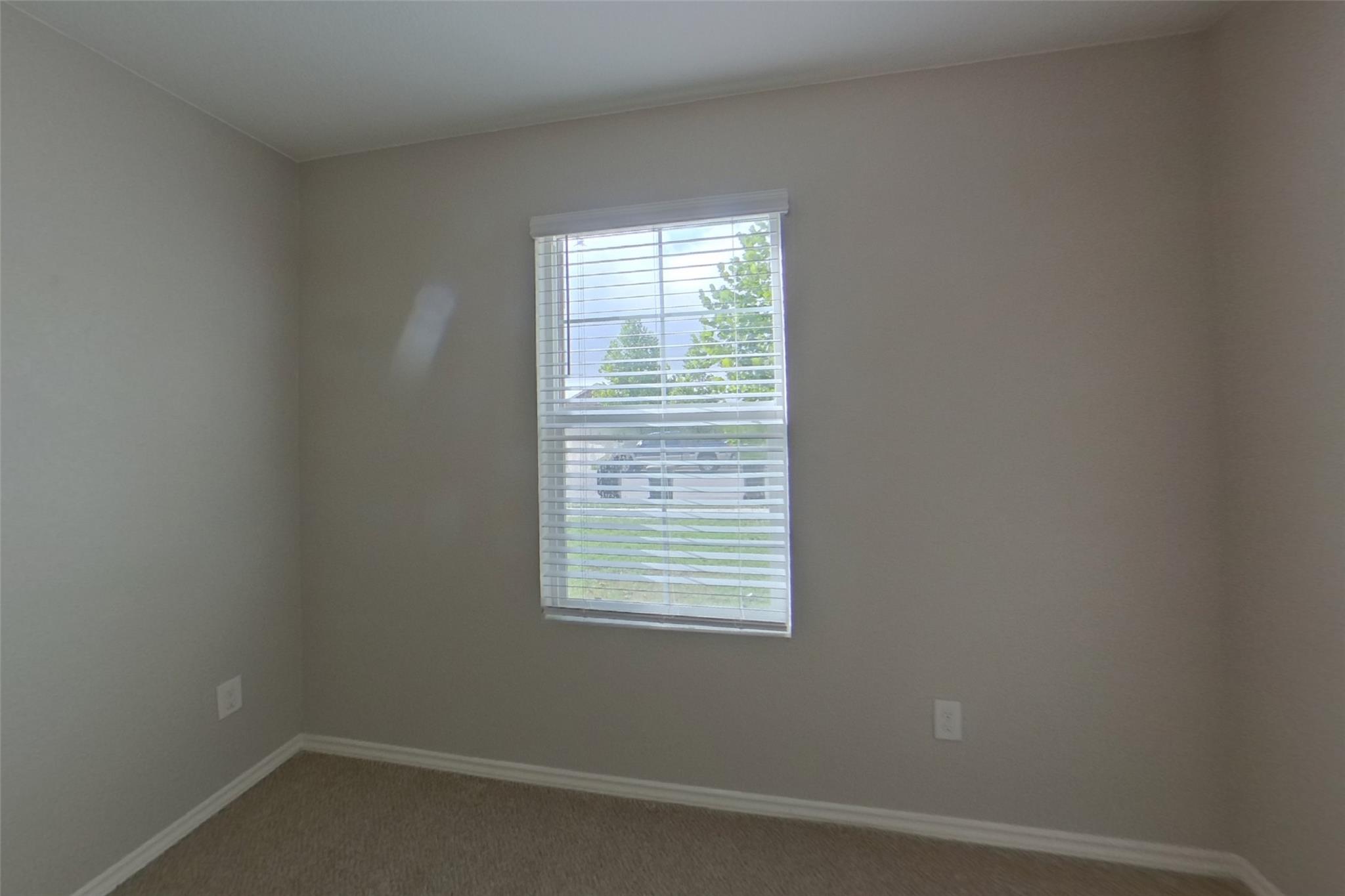1016 Adler Way Property Photo 9
