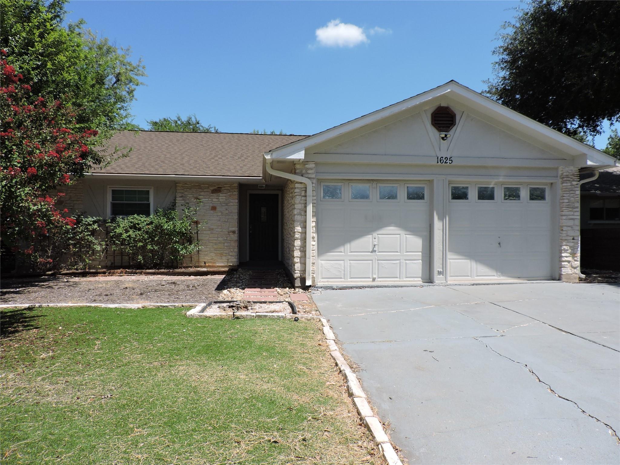 1625 Chippeway Ln Property Photo 1