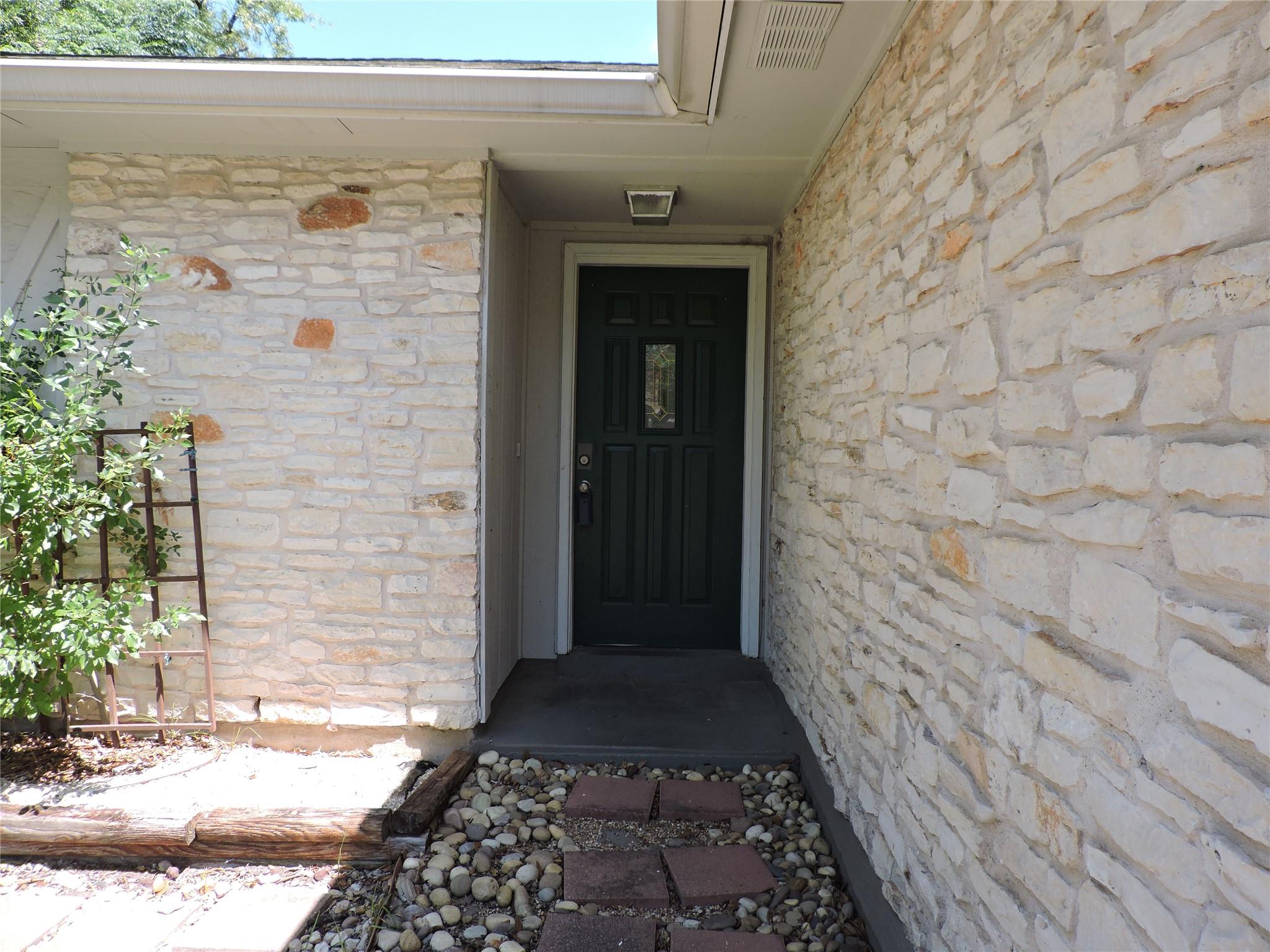 1625 Chippeway Ln Property Photo 3