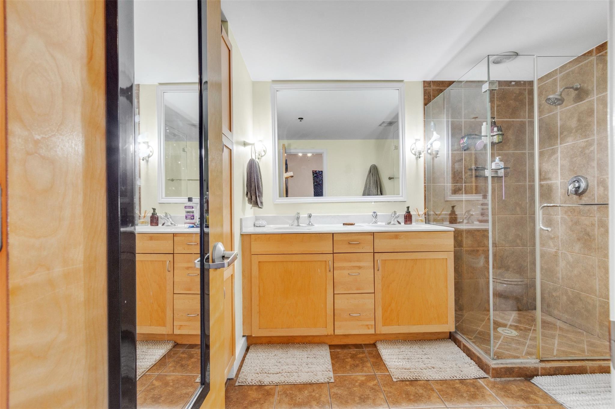 711 W 26th St #607 Property Photo 20