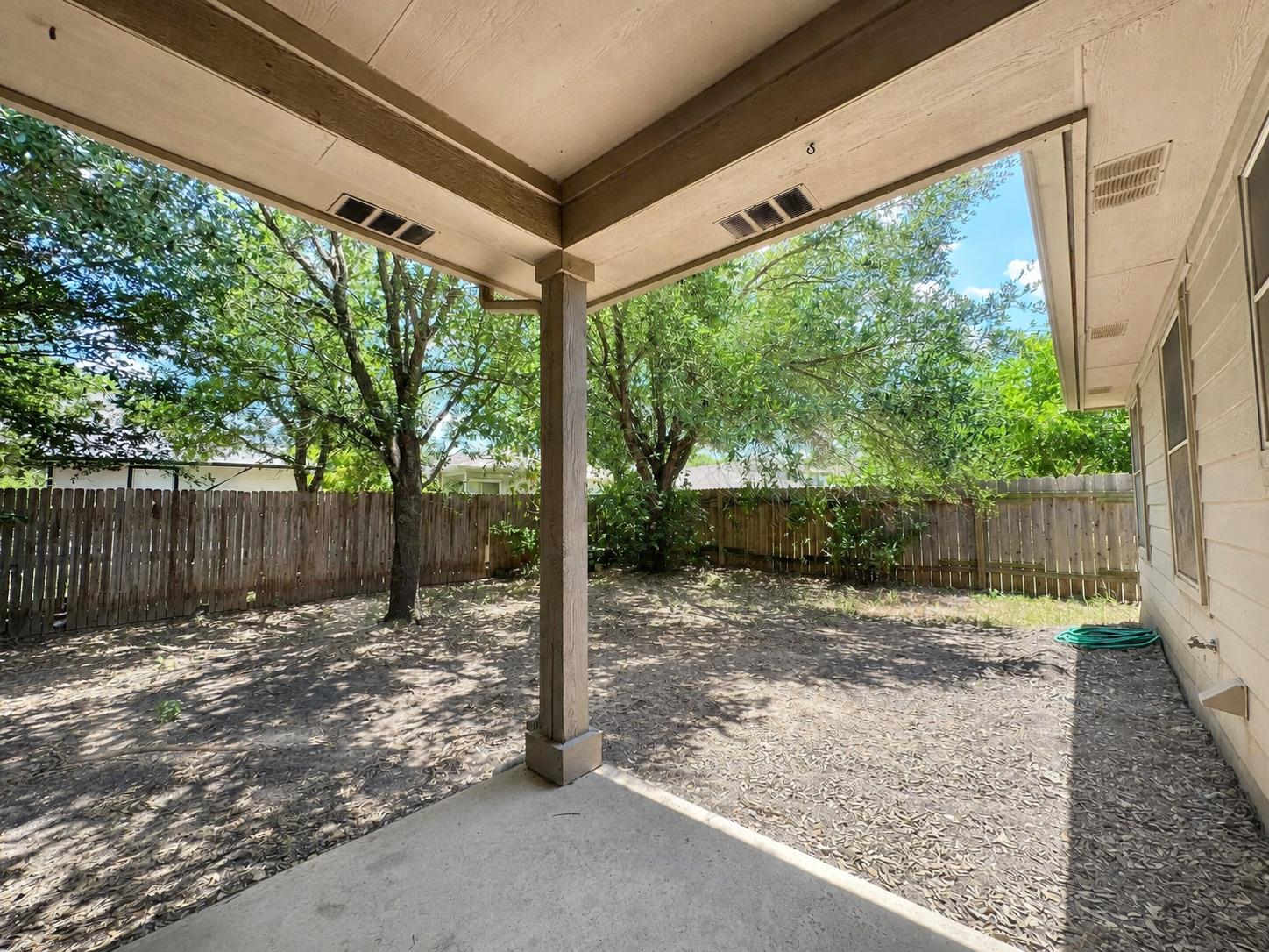 12321 Kilmartin Ln Property Photo 16