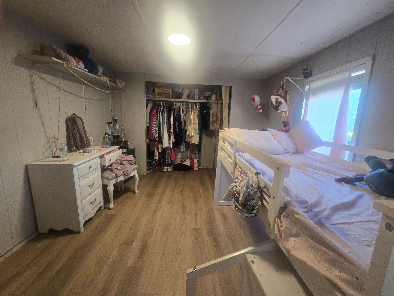 21401 Lindeman Ln Property Photo 16