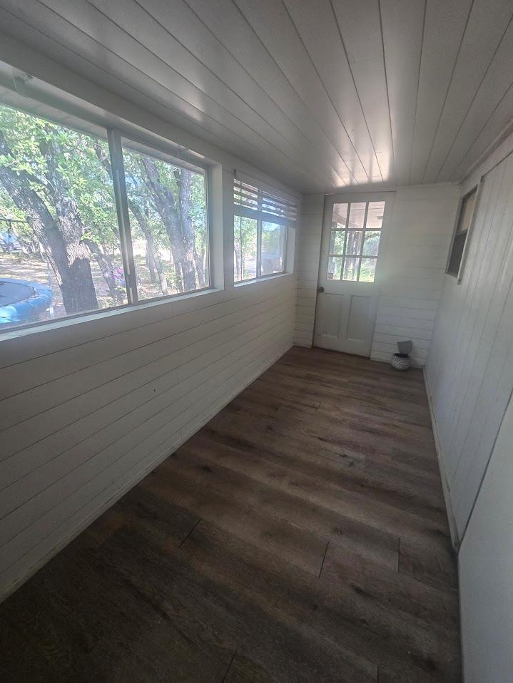 21401 Lindeman Ln Property Photo 34
