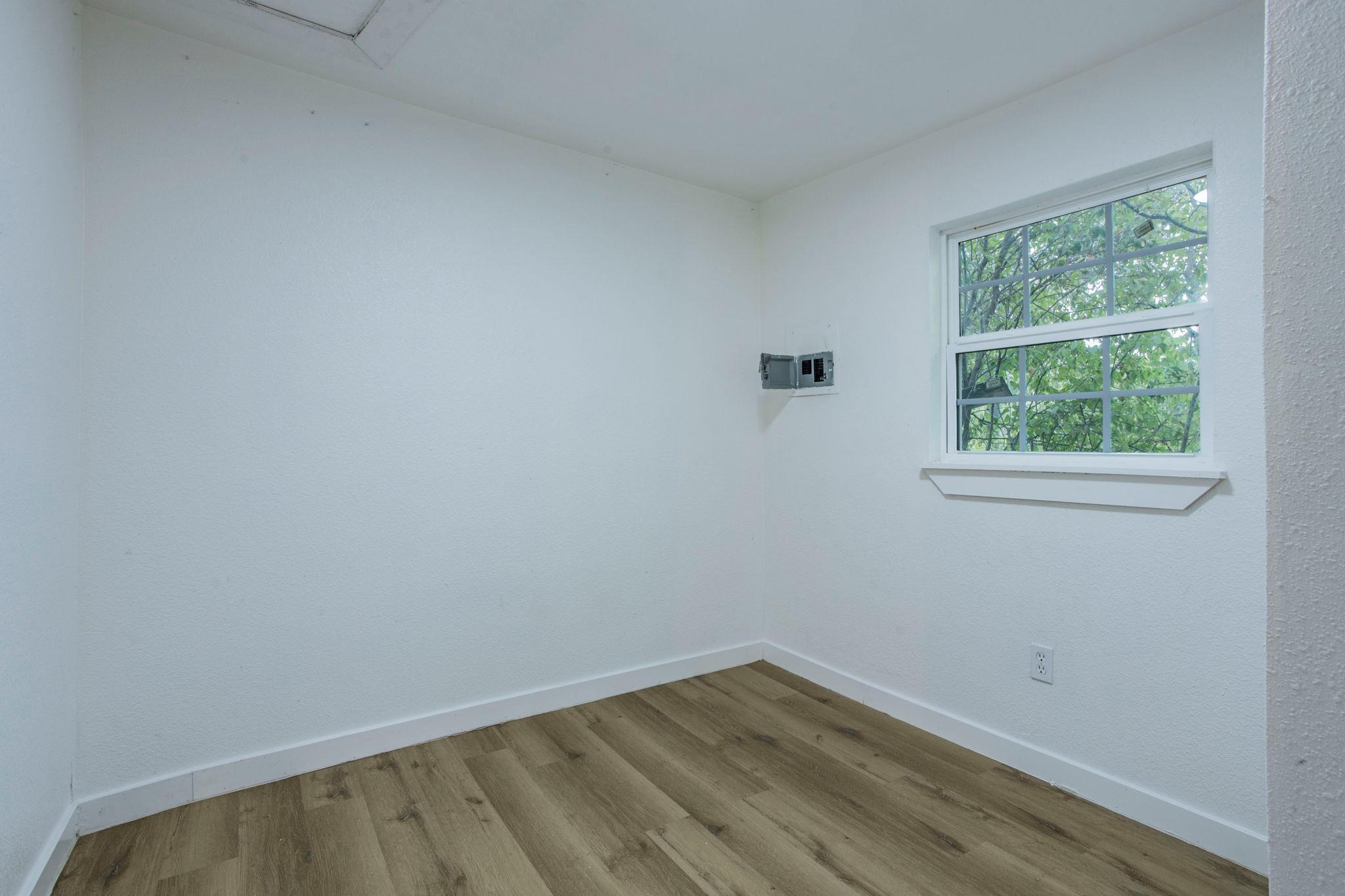 5807 Mayo Dr Property Photo 9