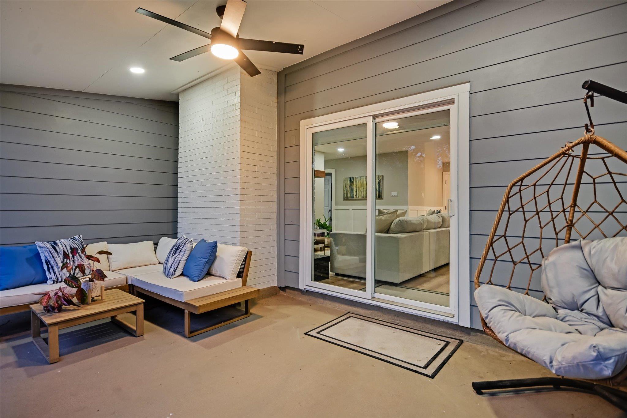 1006 Hollybluff St Property Photo 23