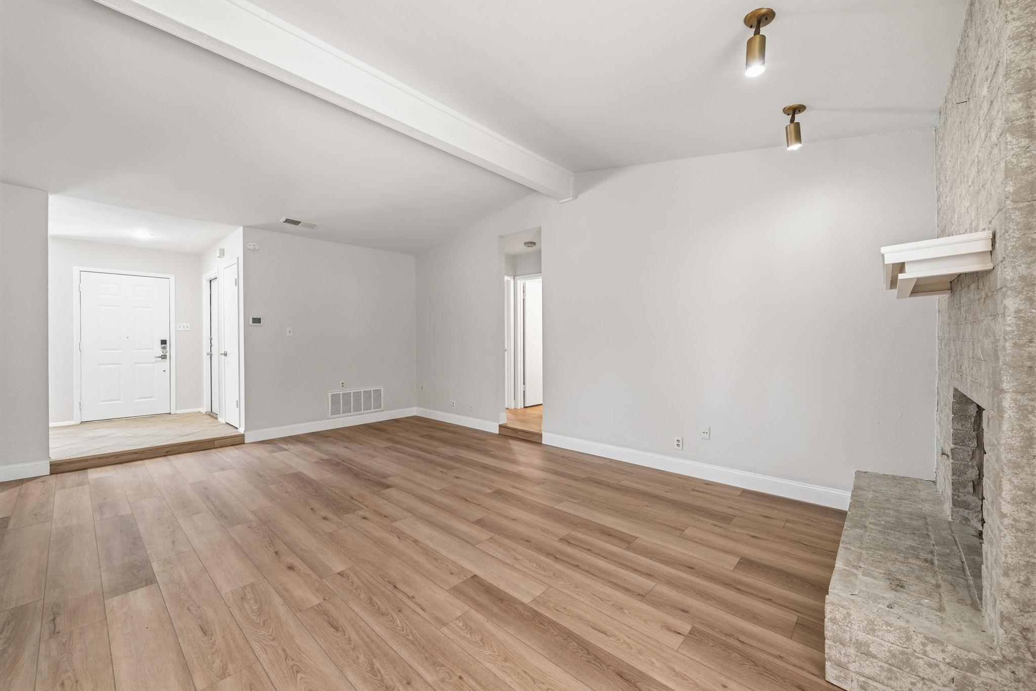 13212 Rampart St Property Photo 2