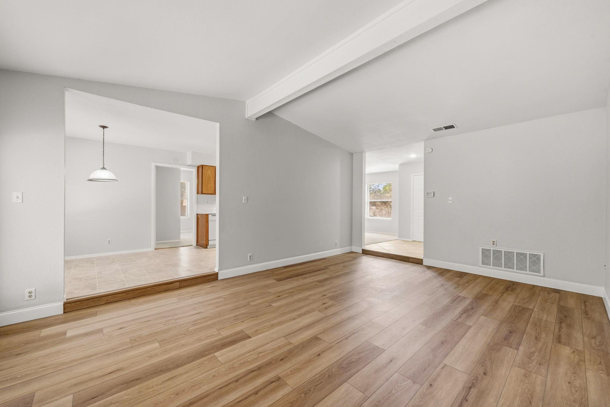 13212 Rampart St Property Photo 3
