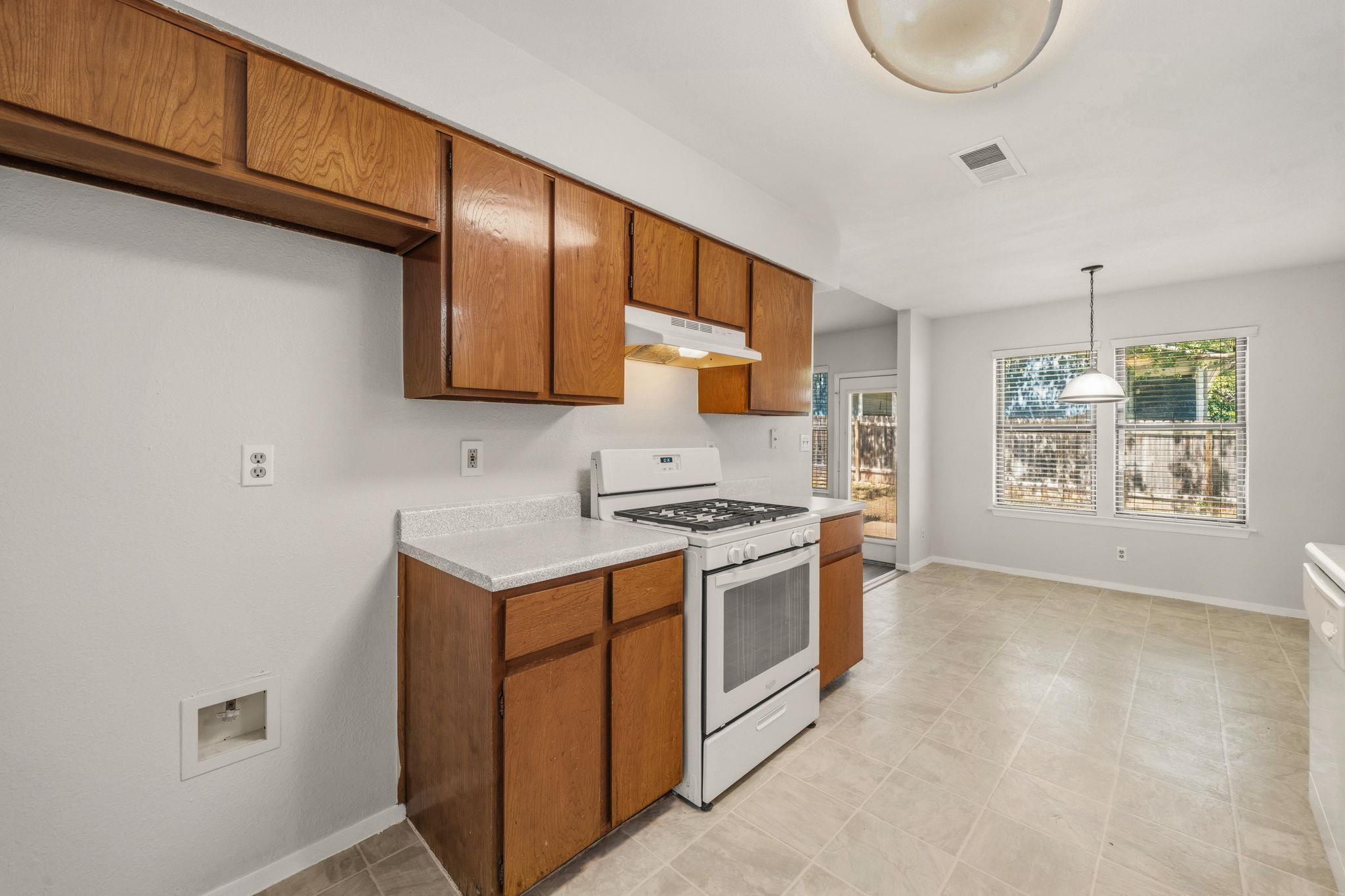13212 Rampart St Property Photo 13