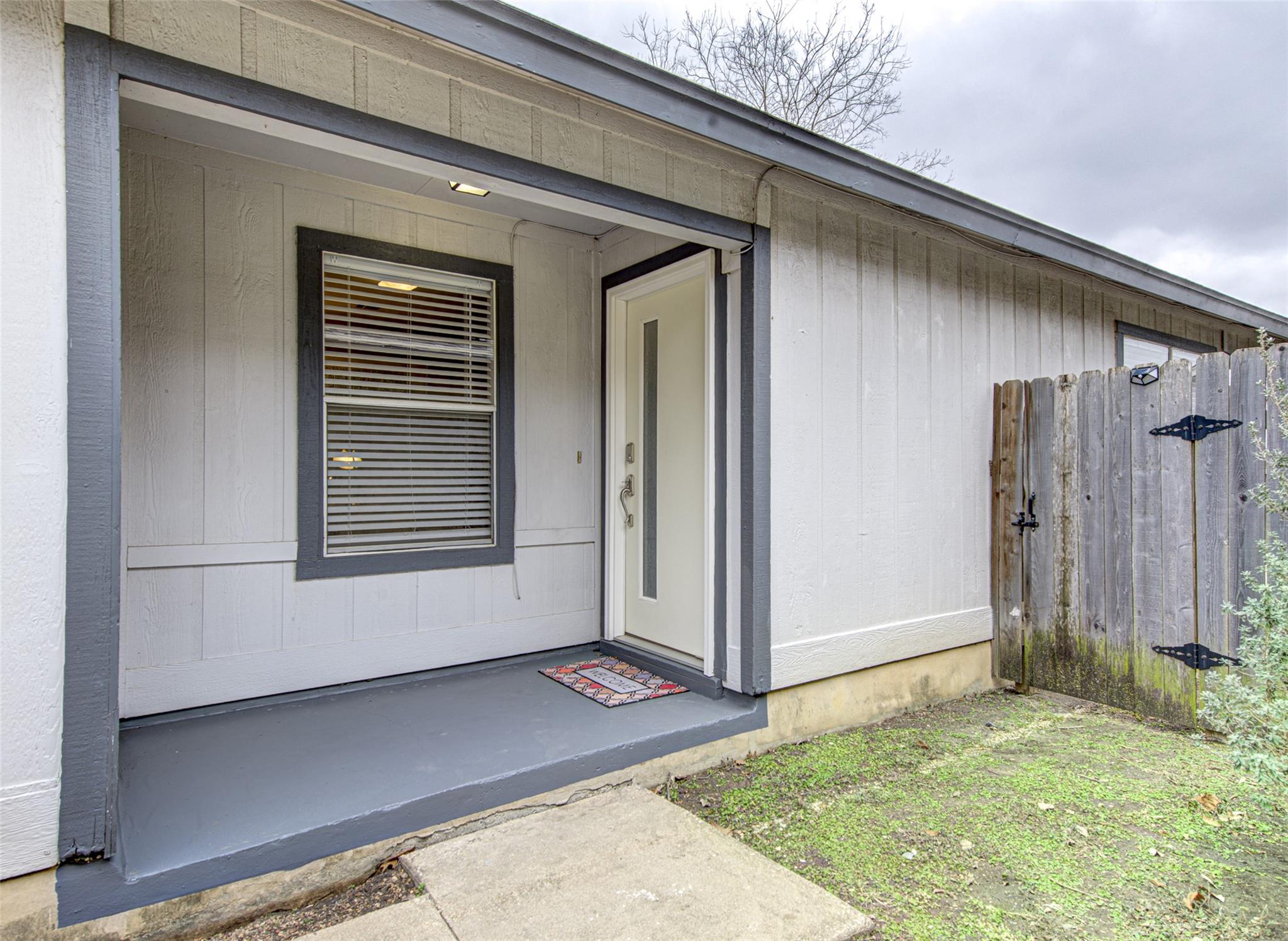 6009 Richard Carlton Blvd Property Photo 5