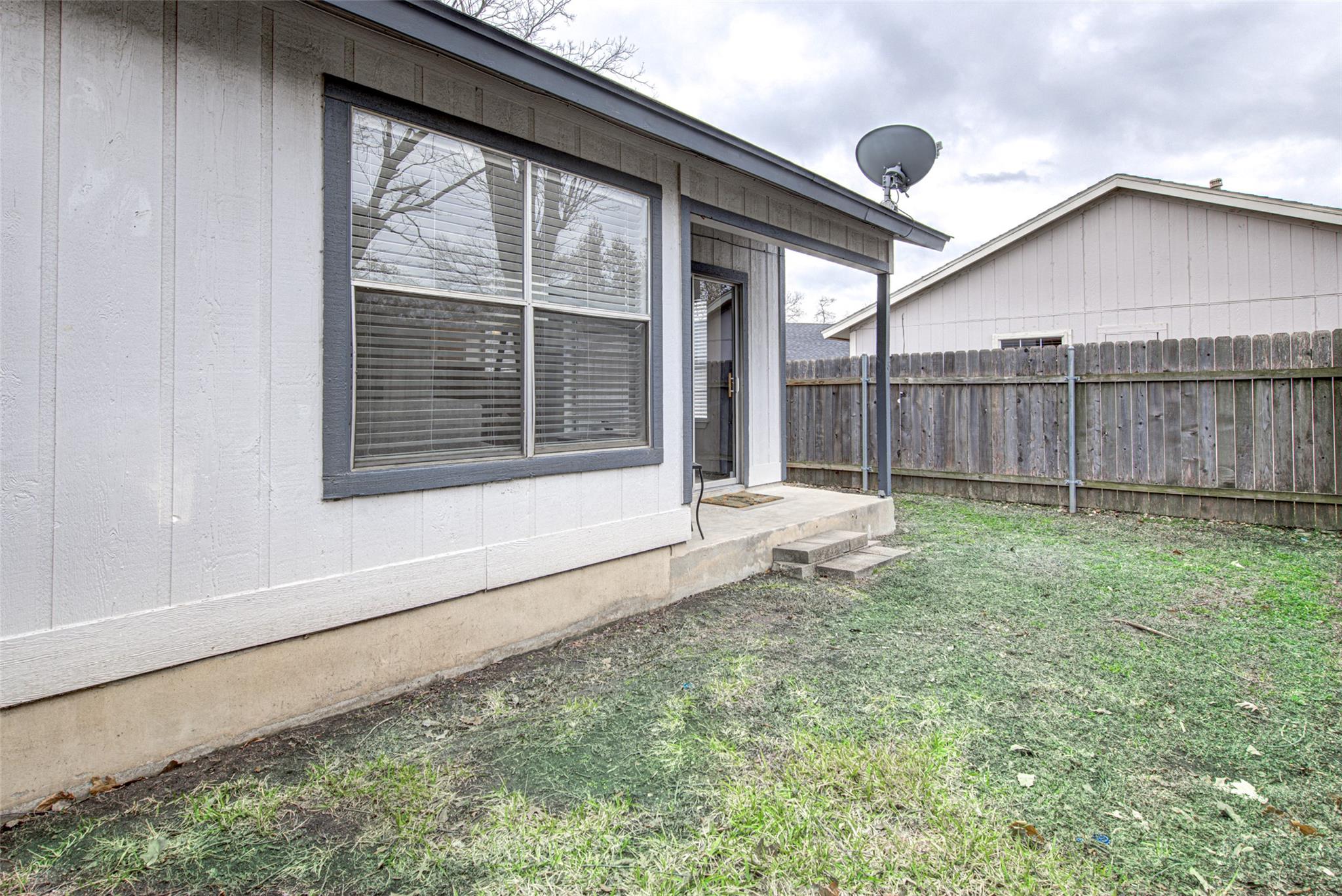 6009 Richard Carlton Blvd Property Photo 25