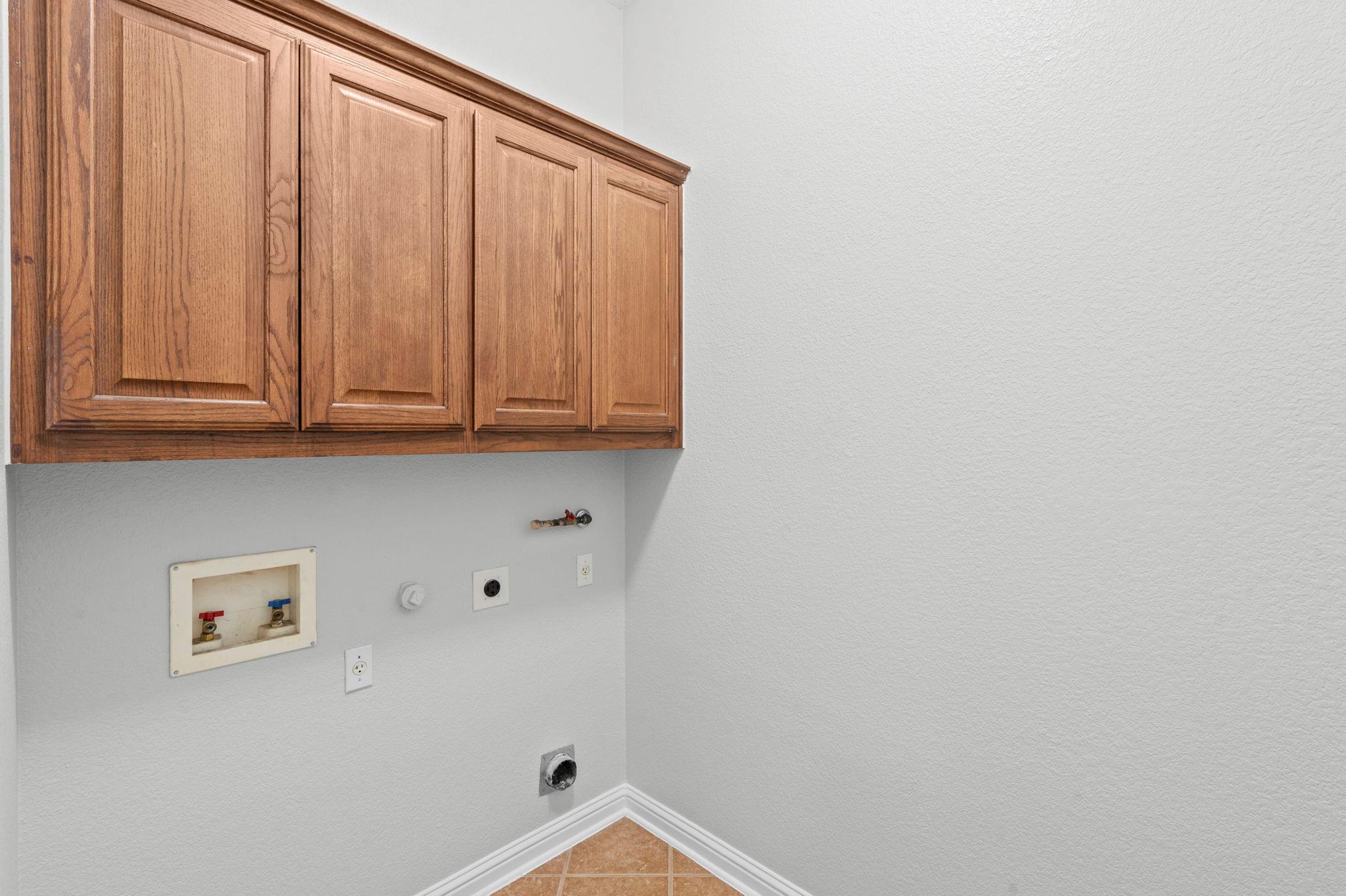 10400 Big Thicket Dr Property Photo 16