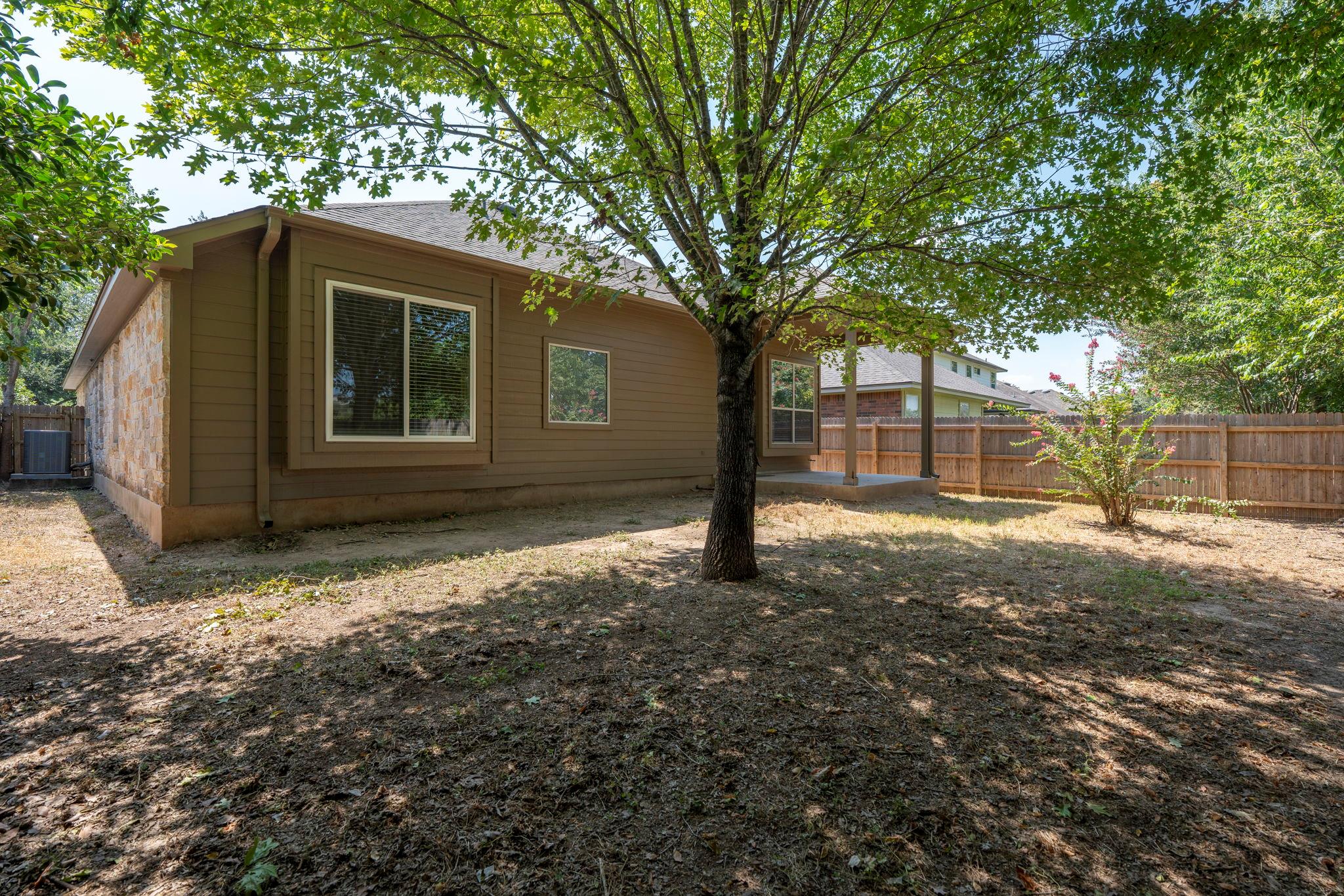 10400 Big Thicket Dr Property Photo 33