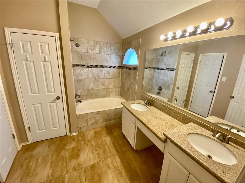209 N Blue Ridge Pkwy Property Photo 7