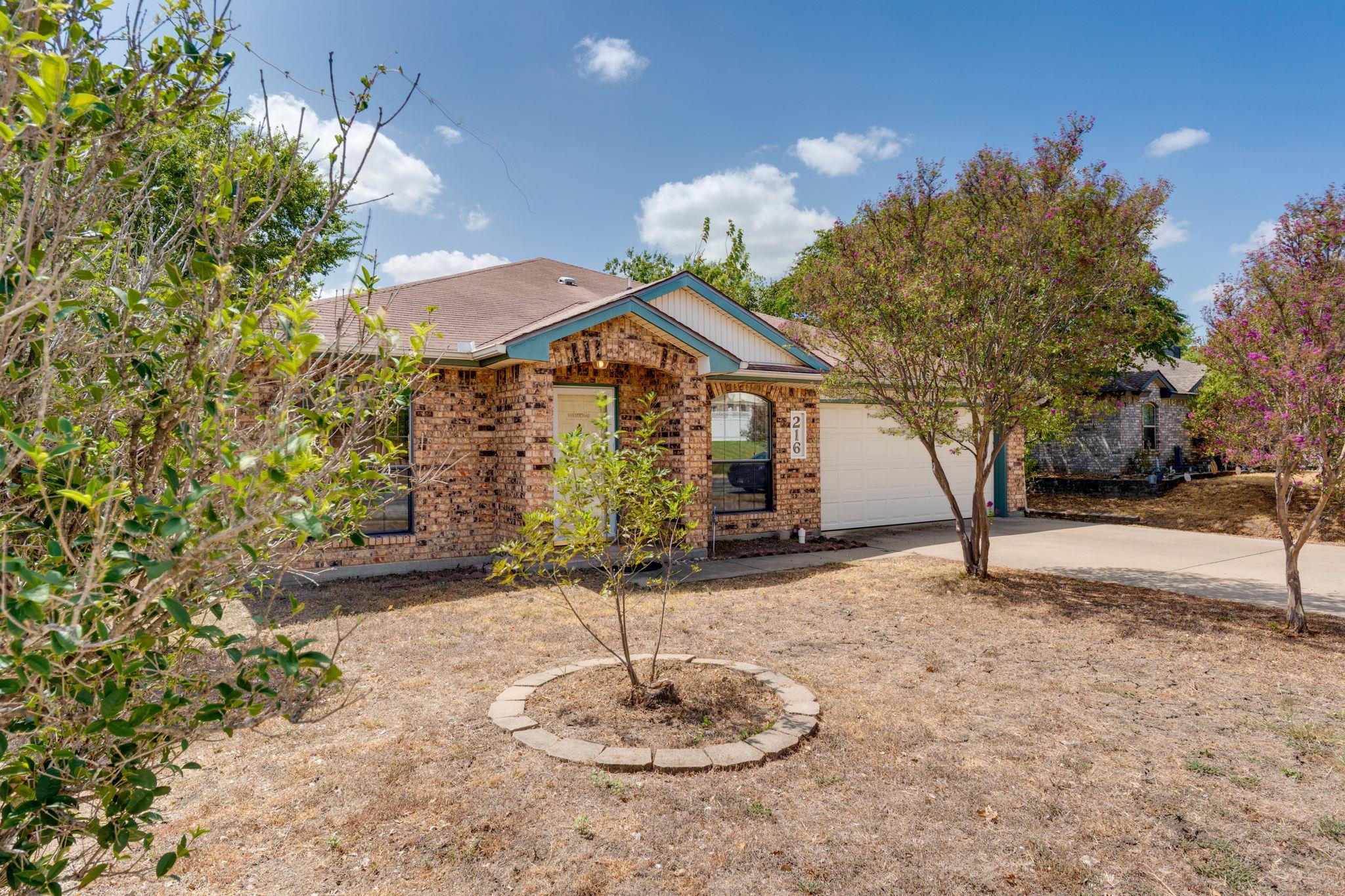 216 January St Property Photo 1