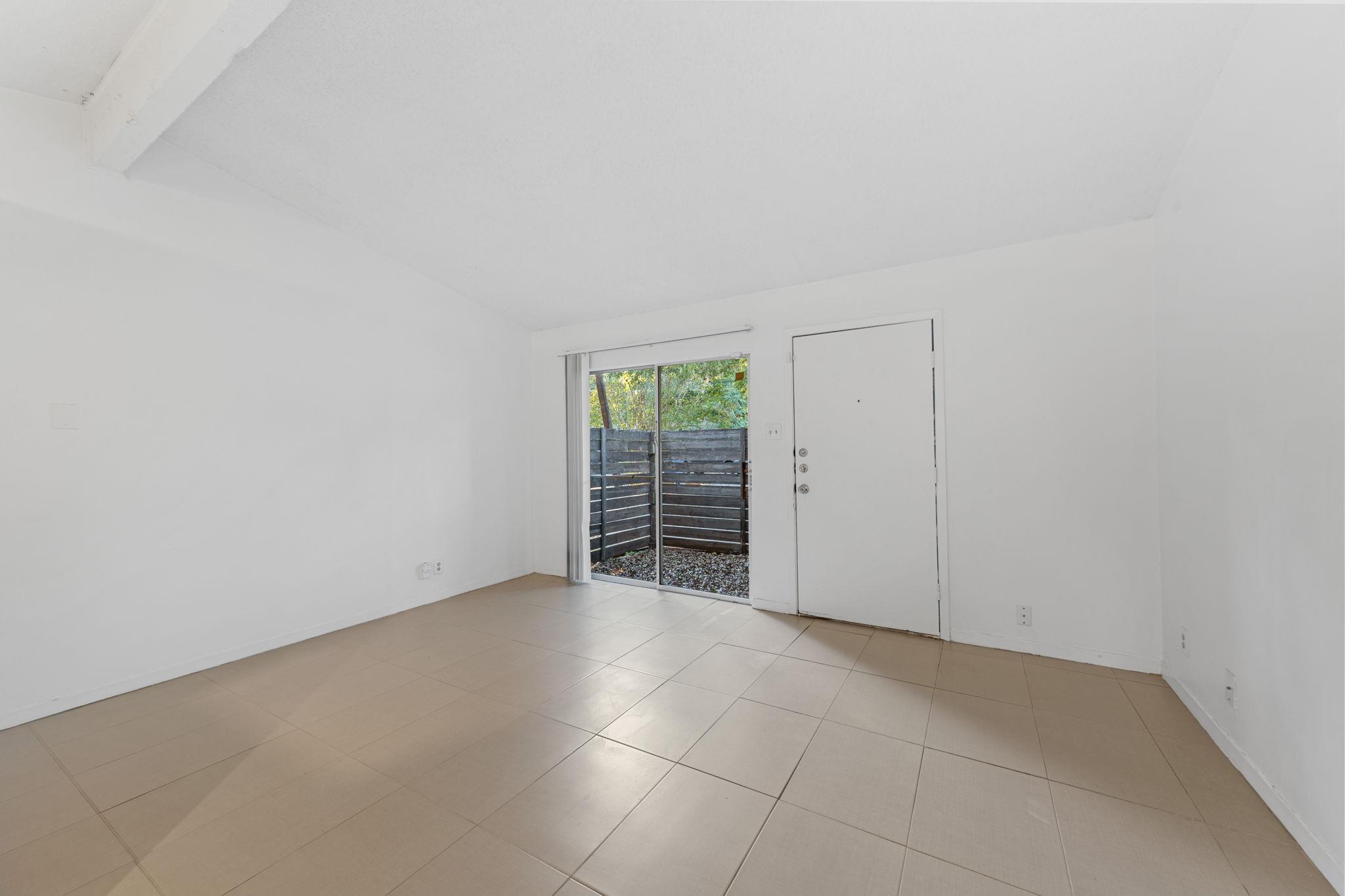 1905 Fairlawn Ln Ln #2 Property Photo 16