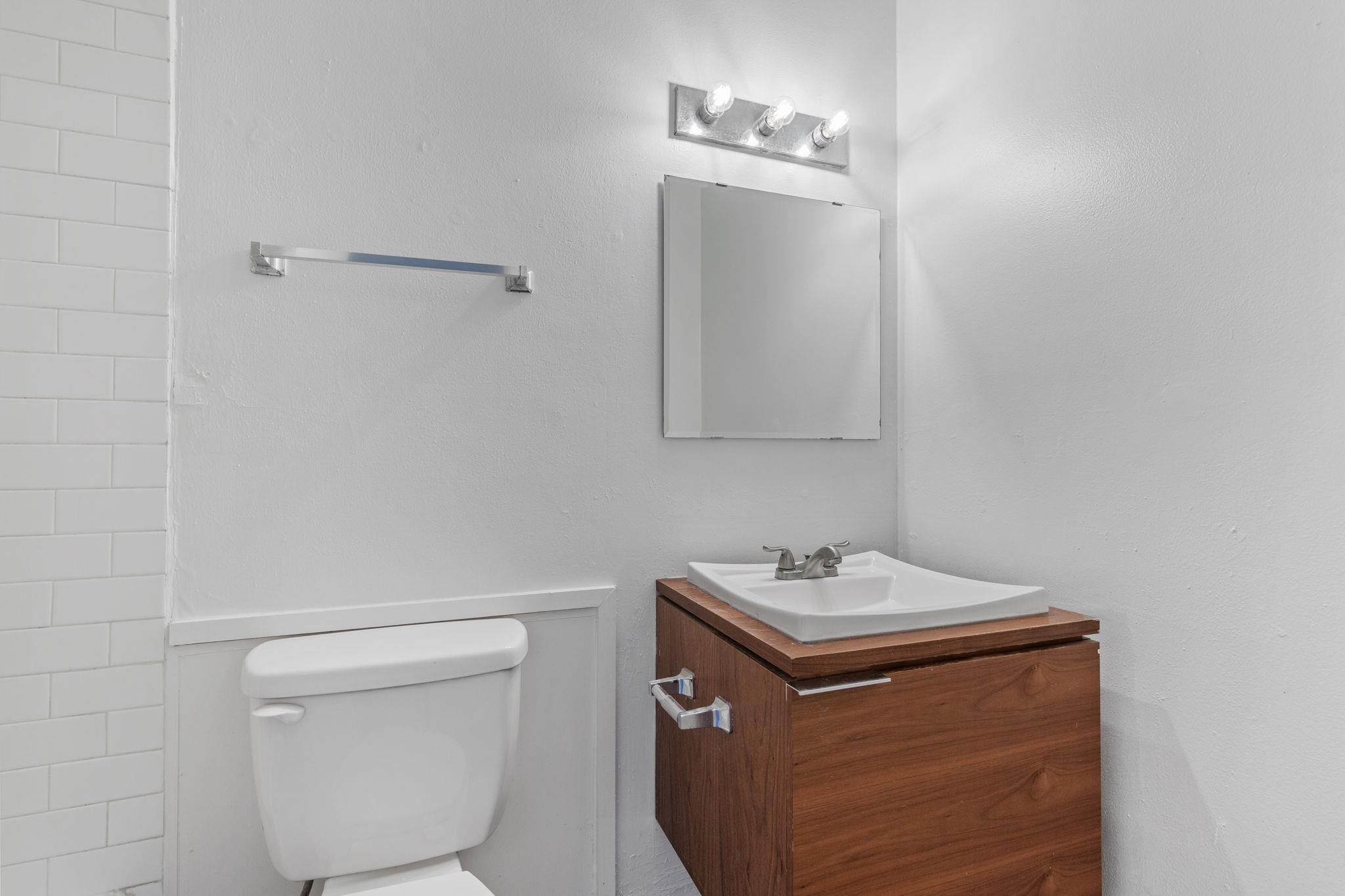 1905 Fairlawn Ln Ln #2 Property Photo 19