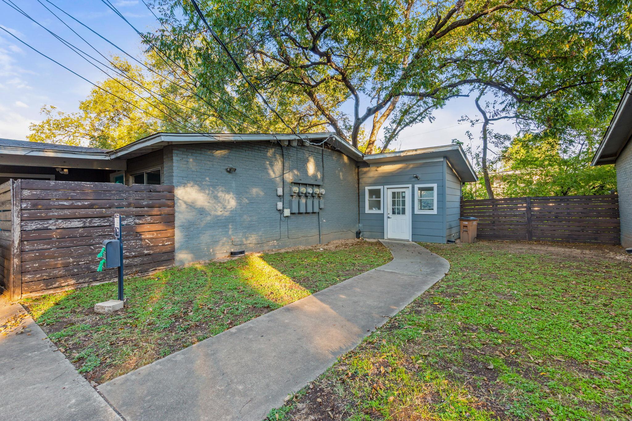 1905 Fairlawn Ln Ln #2 Property Photo 22
