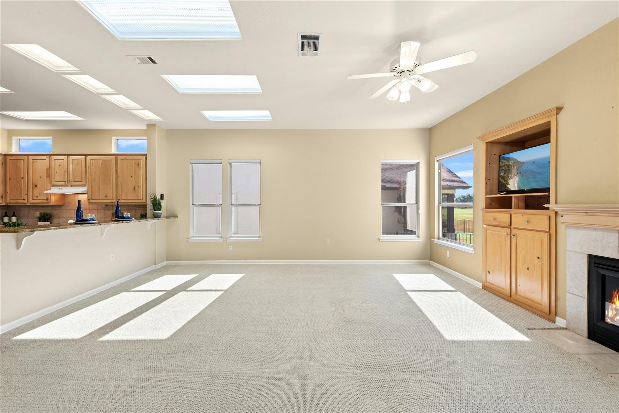 128 Crepe Myrtle Ln Property Photo 9