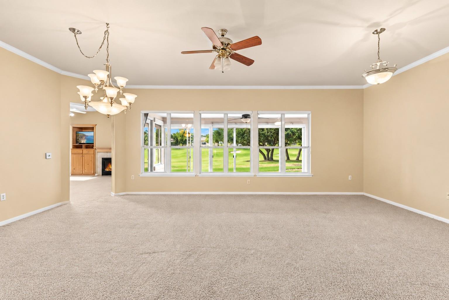 128 Crepe Myrtle Ln Property Photo 11