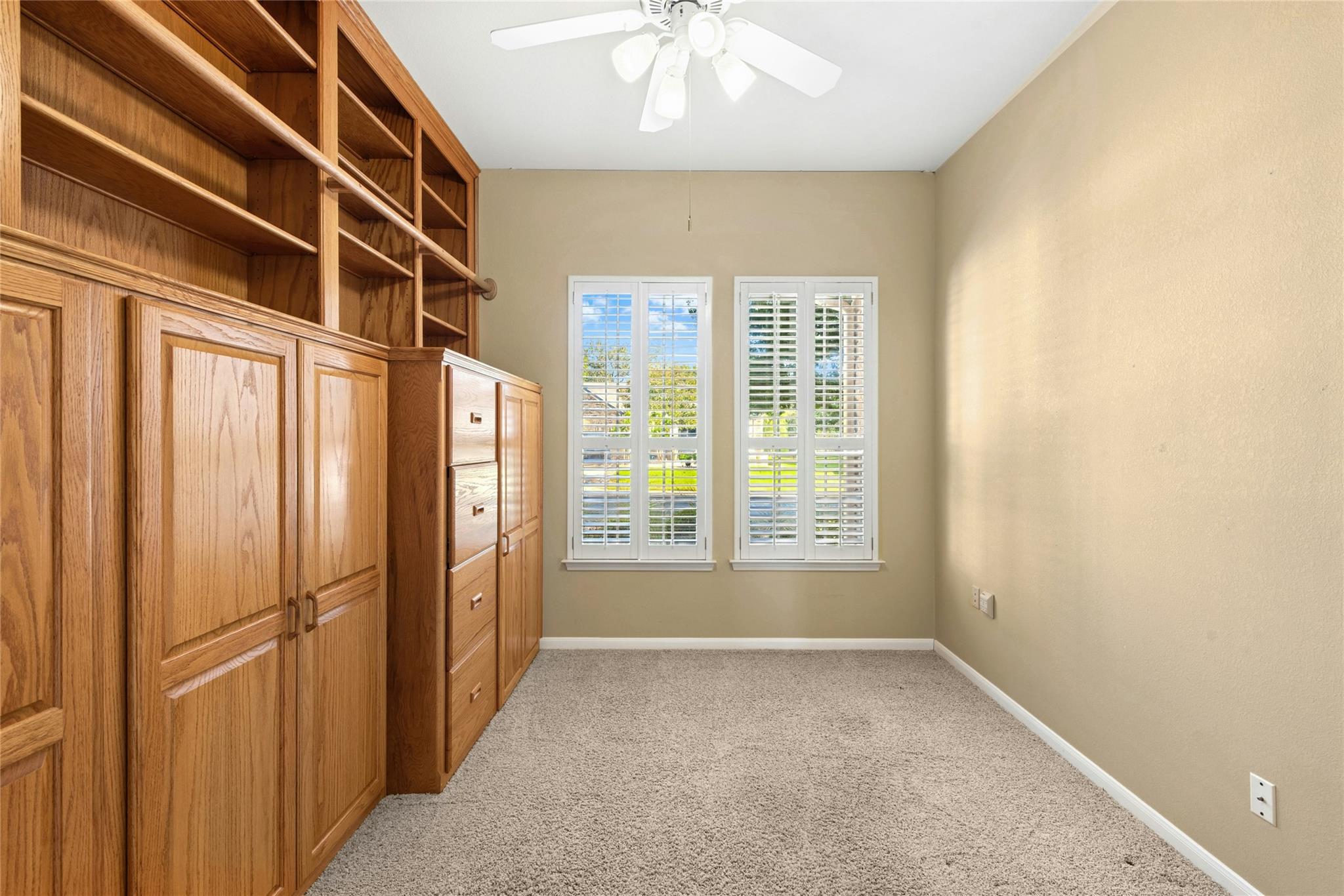 128 Crepe Myrtle Ln Property Photo 17
