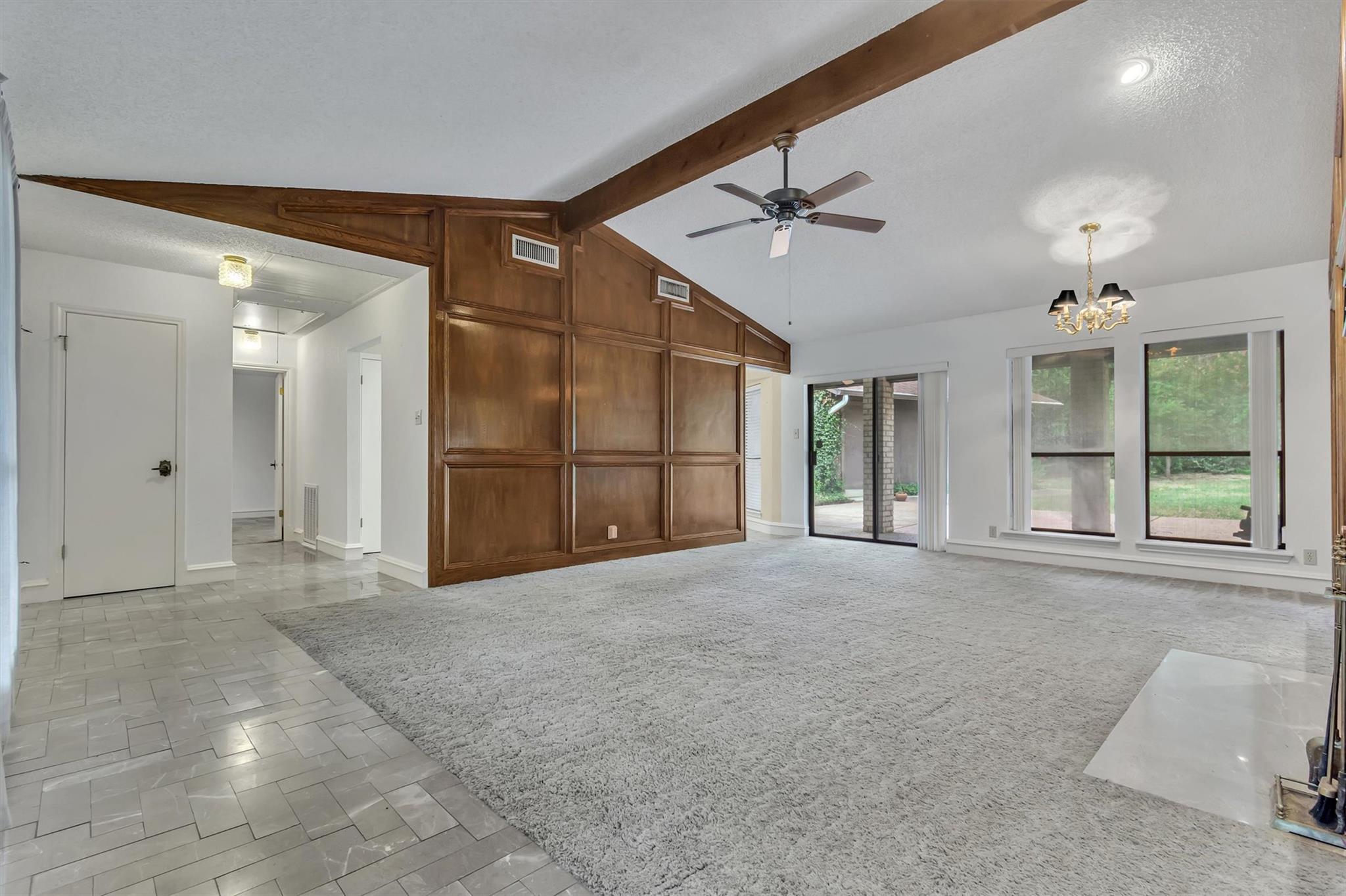 5704 Lands End St Property Photo 5