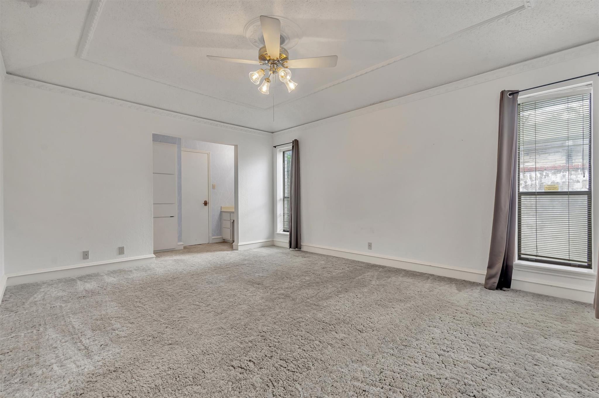 5704 Lands End St Property Photo 10