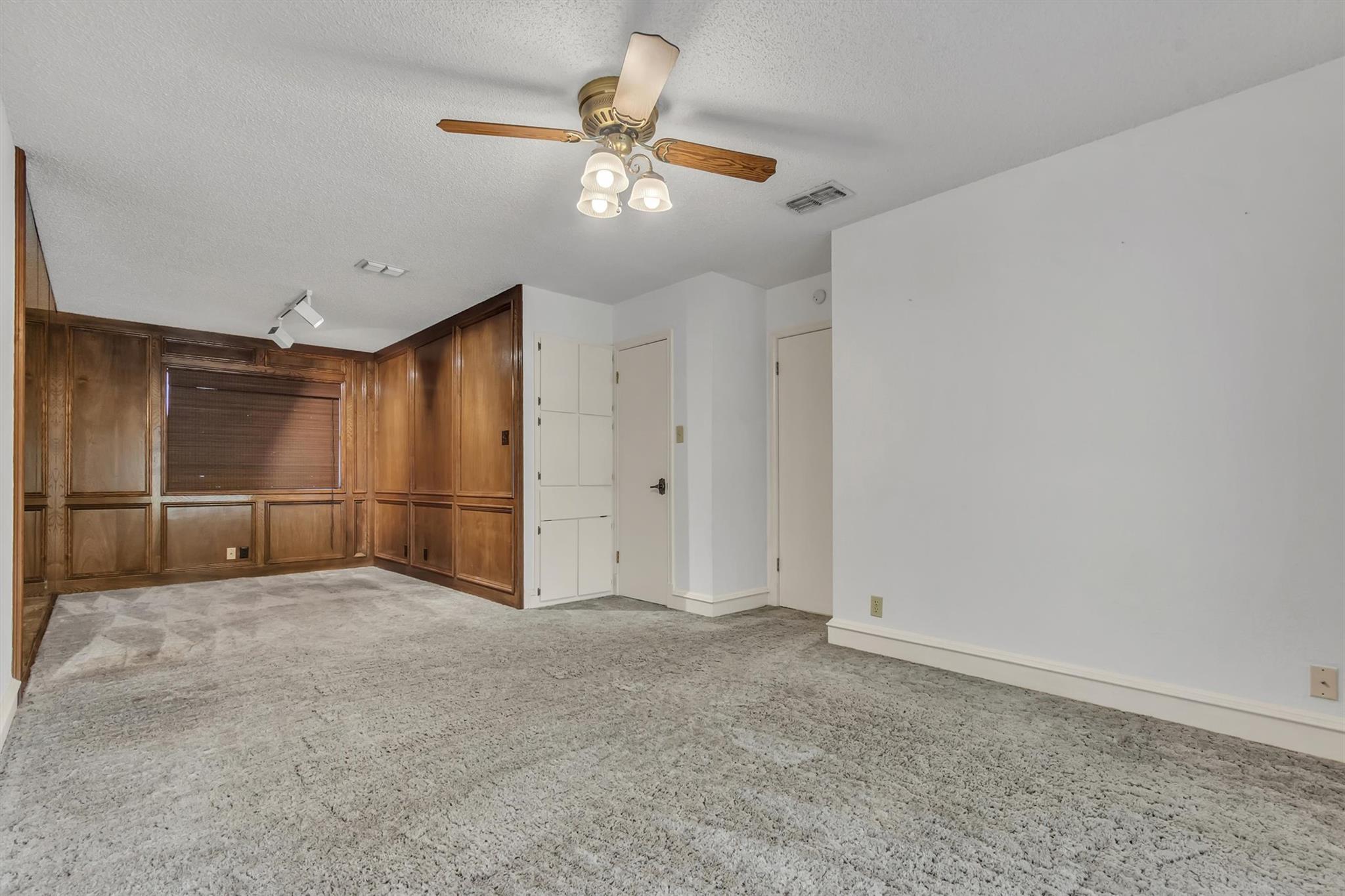 5704 Lands End St Property Photo 15