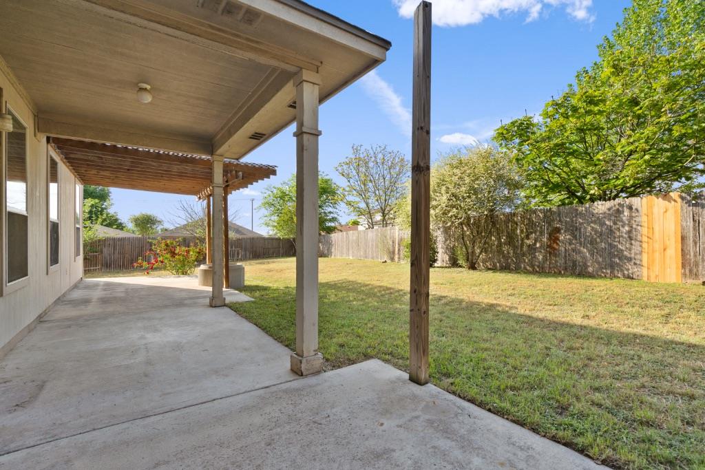 120 Brazos Ln Property Photo 26