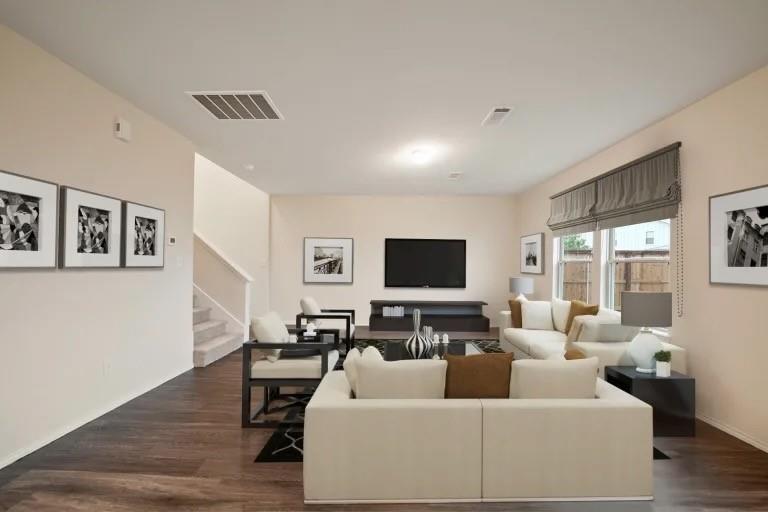 501 Black Alder St Property Photo 8