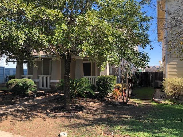 9217 Rowlands Sayle Rd Property Photo 2