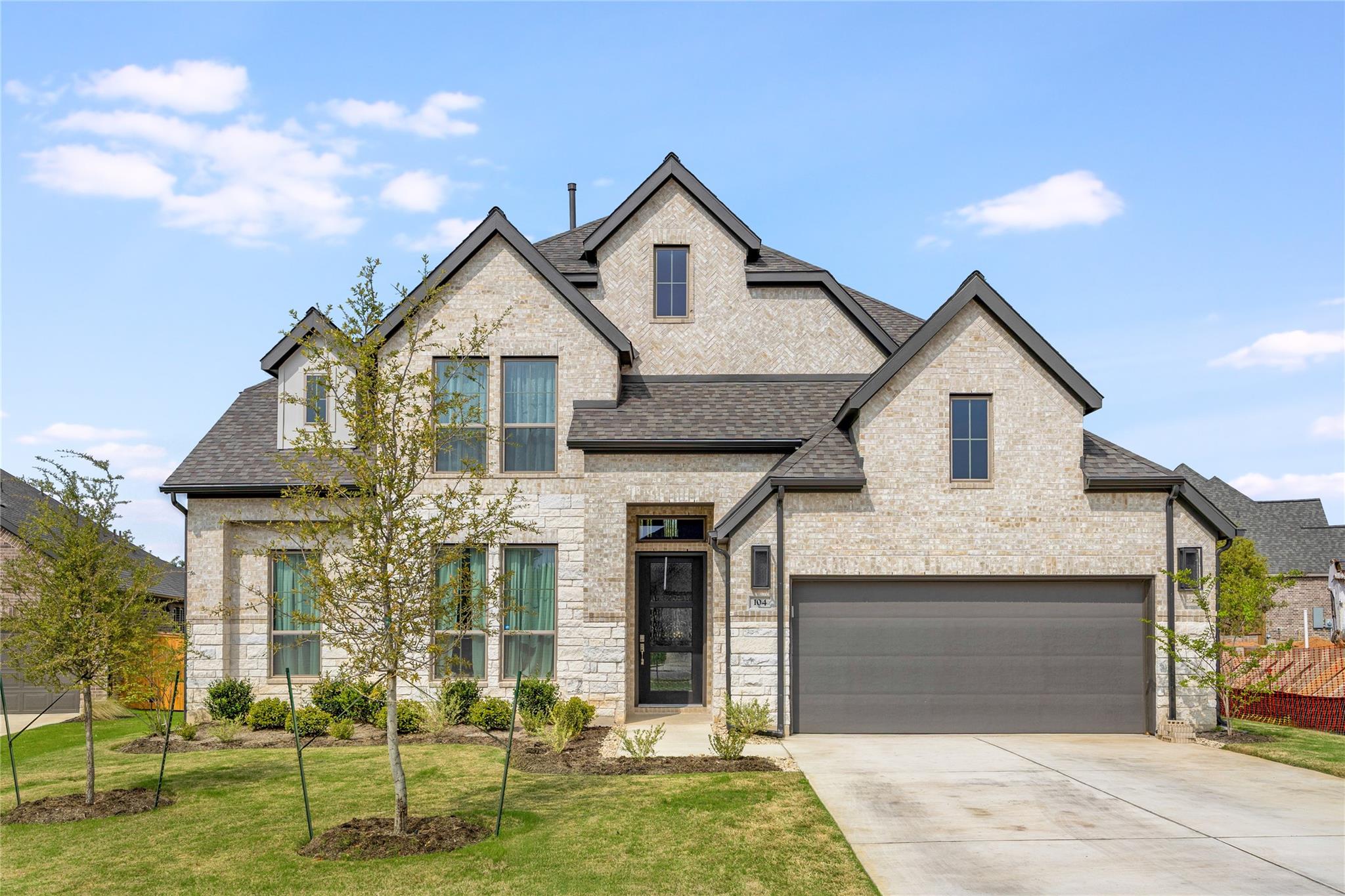 104 Trans Pecos Ct Property Photo 1
