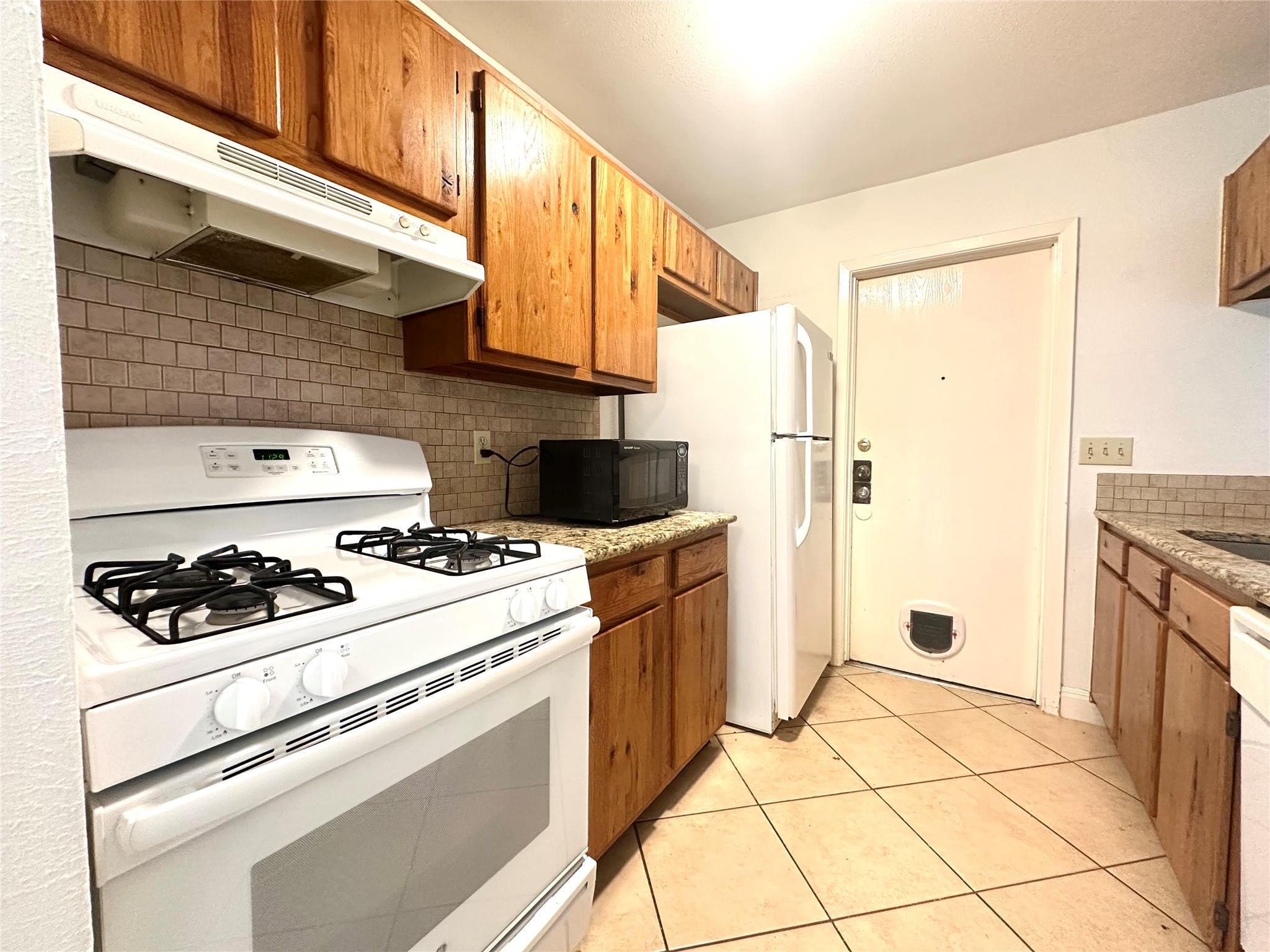 4510 Brown Bark Pl #a Property Photo 6