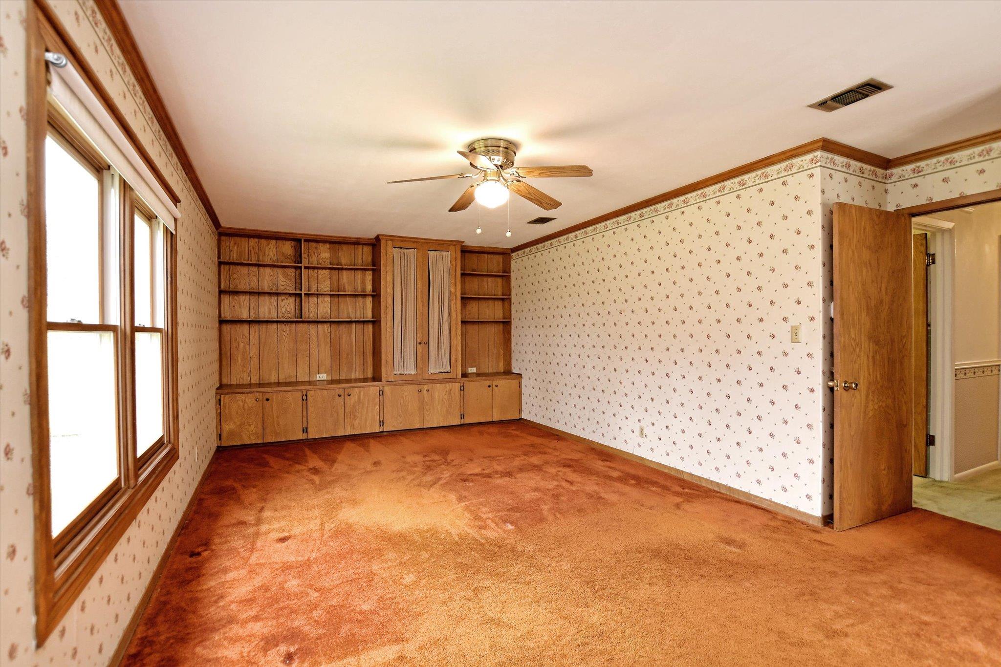 11803 Hornsby St Property Photo 11
