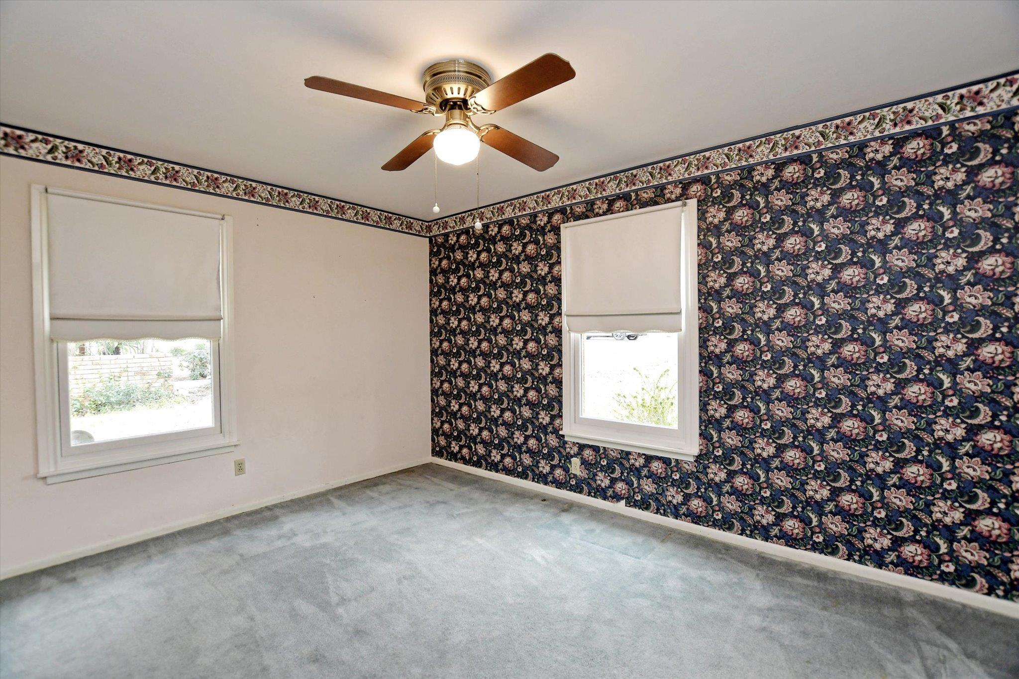 11803 Hornsby St Property Photo 14