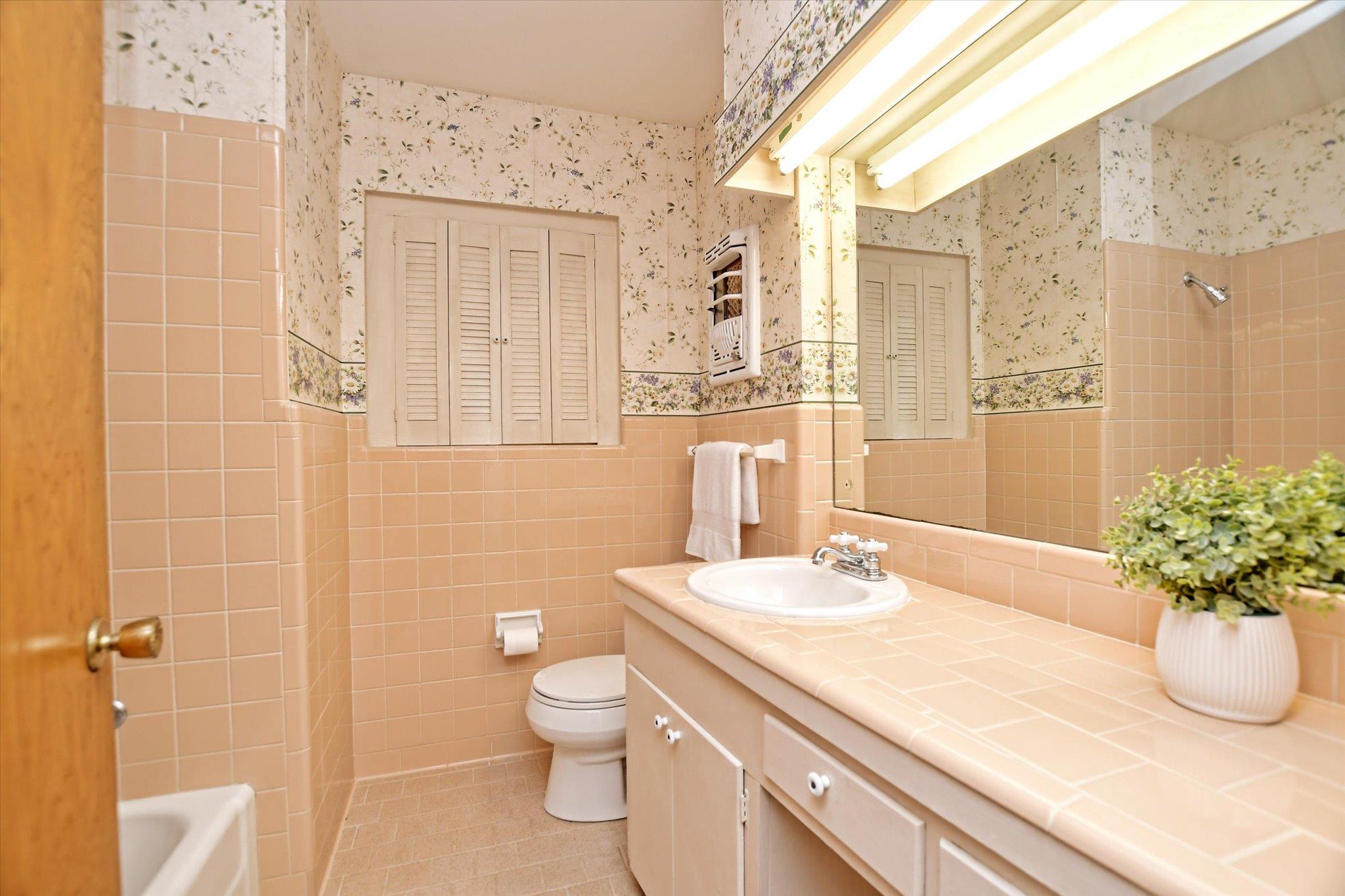 11803 Hornsby St Property Photo 15