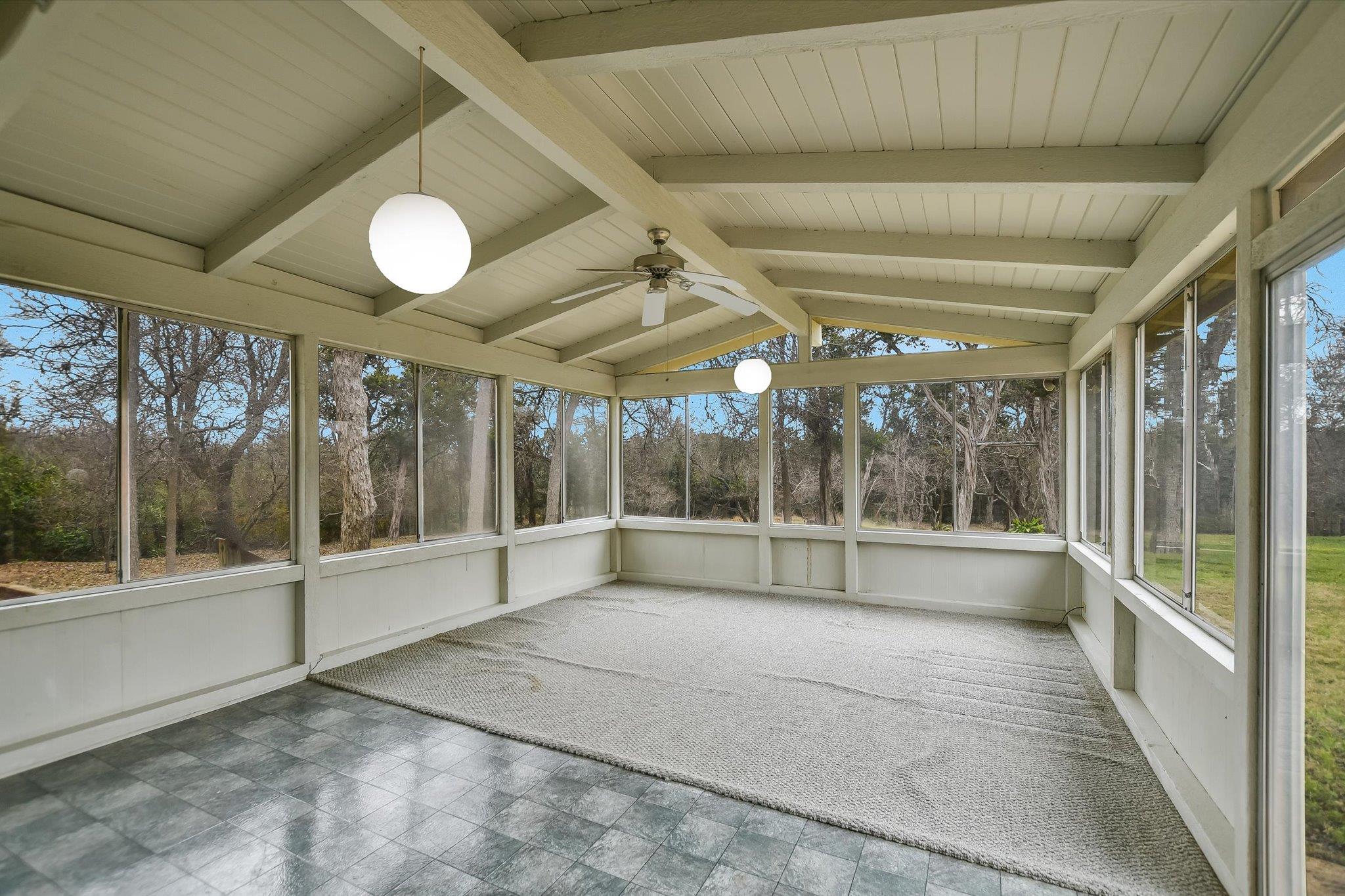 11803 Hornsby St Property Photo 17