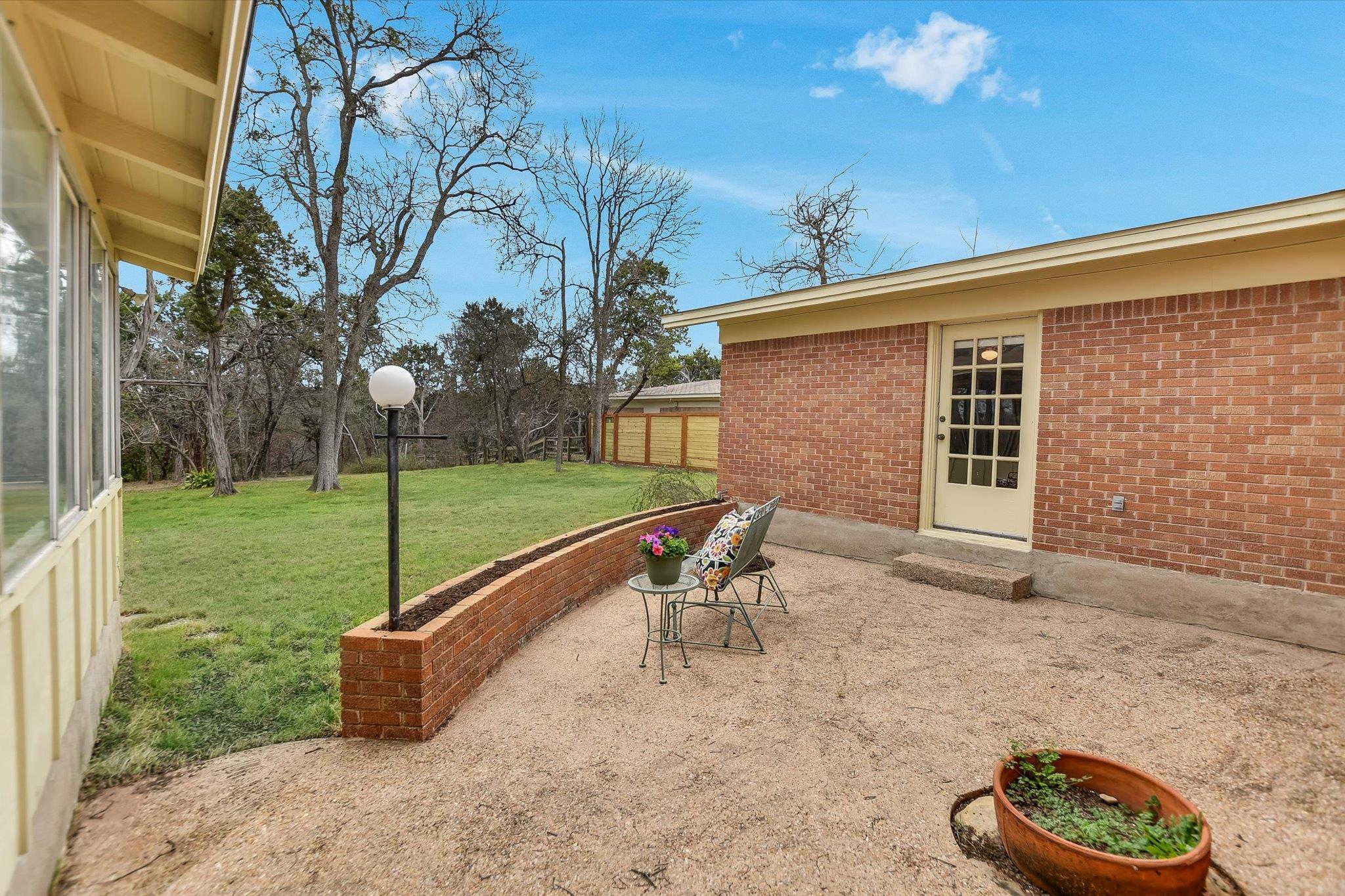 11803 Hornsby St Property Photo 18