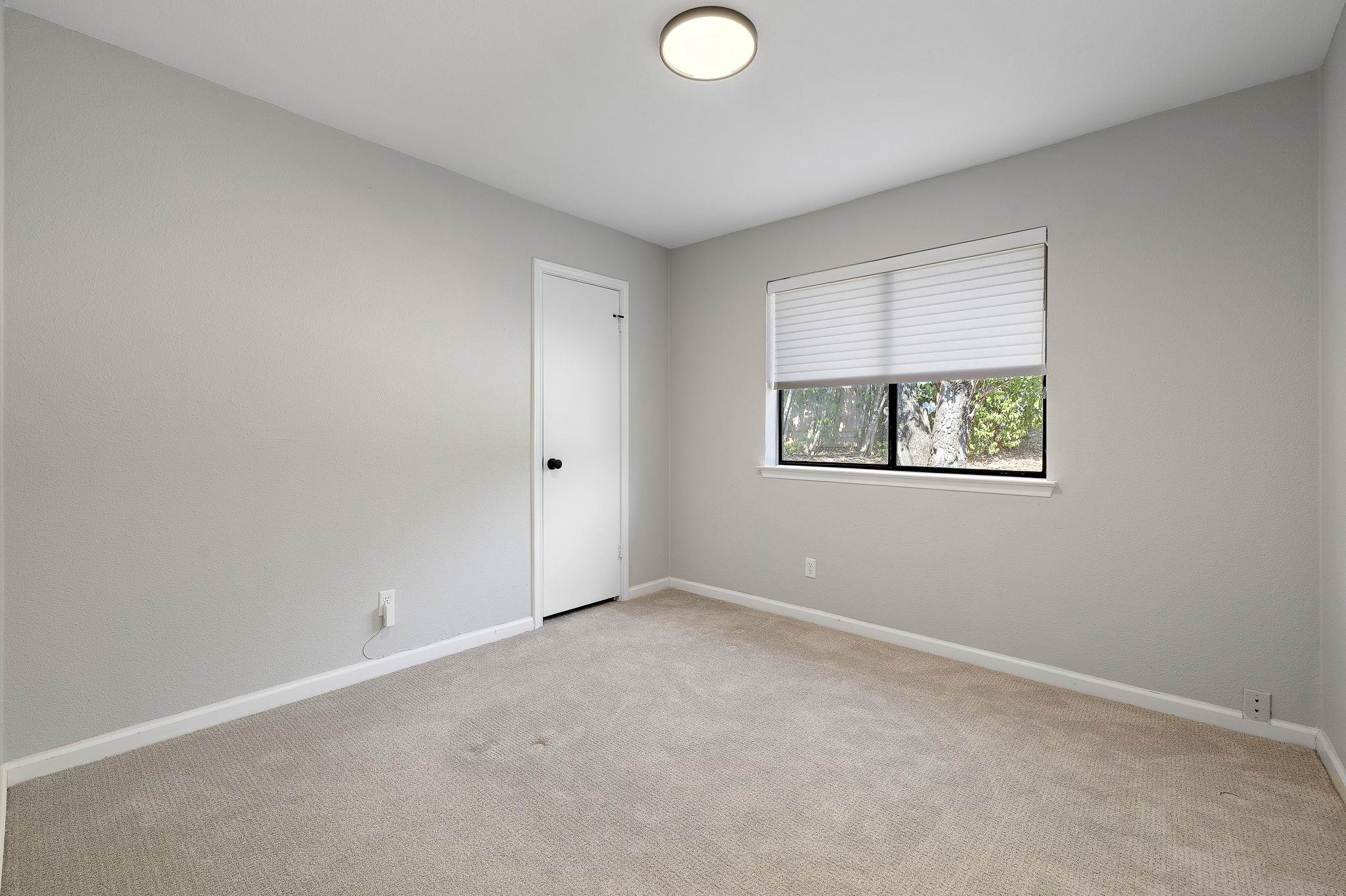 2804 Leeds Cv Property Photo 20