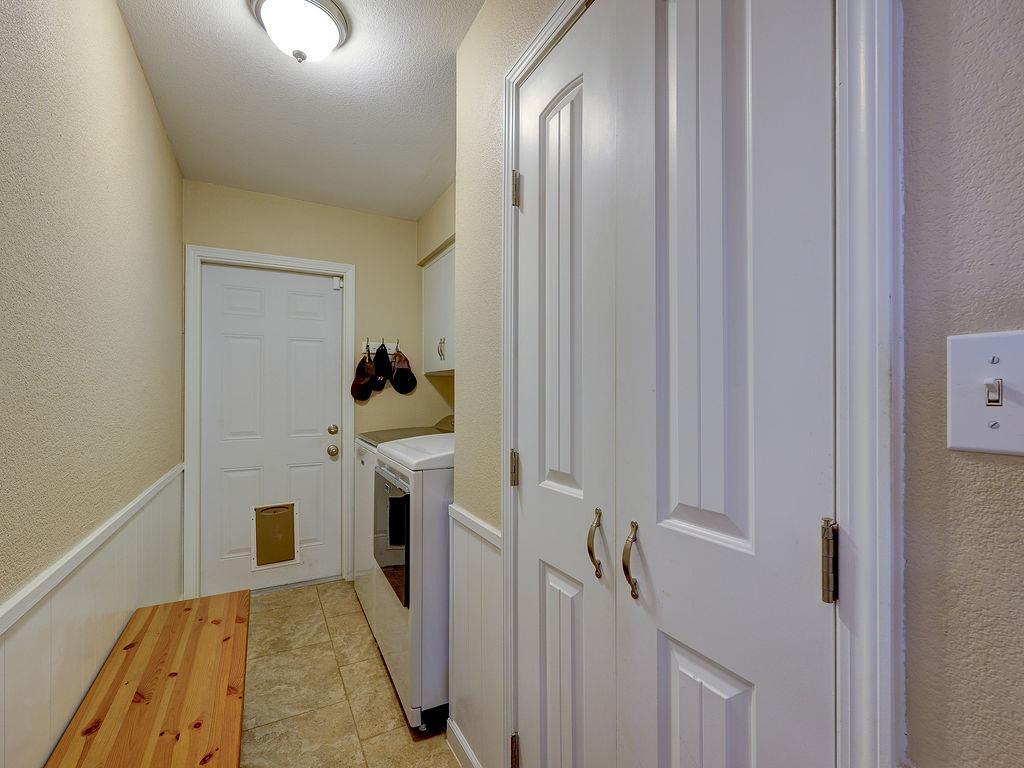 1002 Deep Wood Dr Property Photo 13