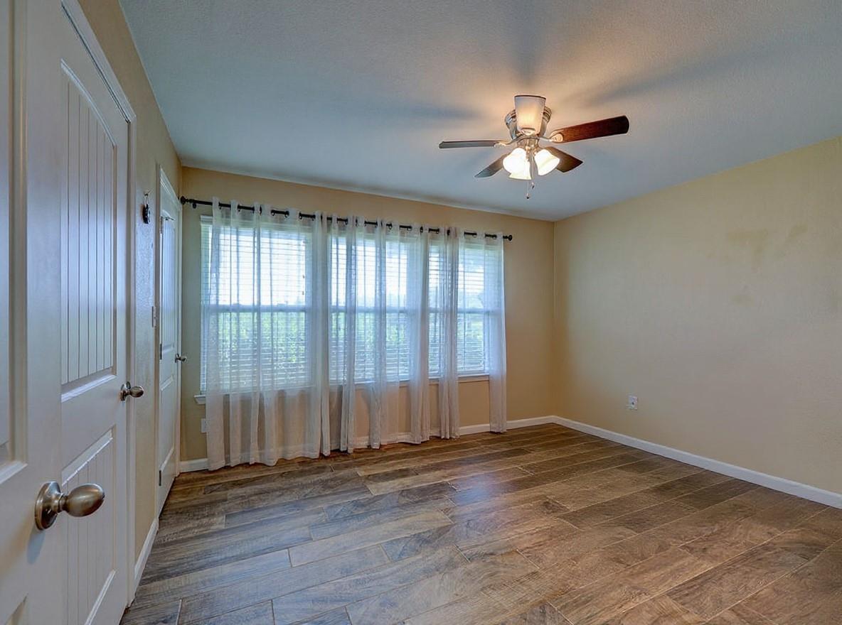 1002 Deep Wood Dr Property Photo 16