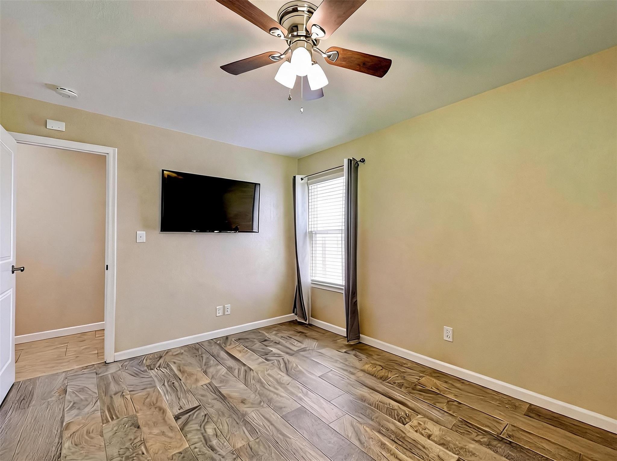 1002 Deep Wood Dr Property Photo 17
