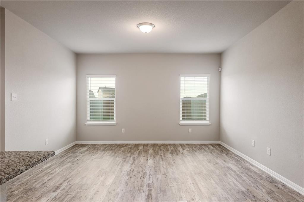 2920 Bridekirk Dr Property Photo 4